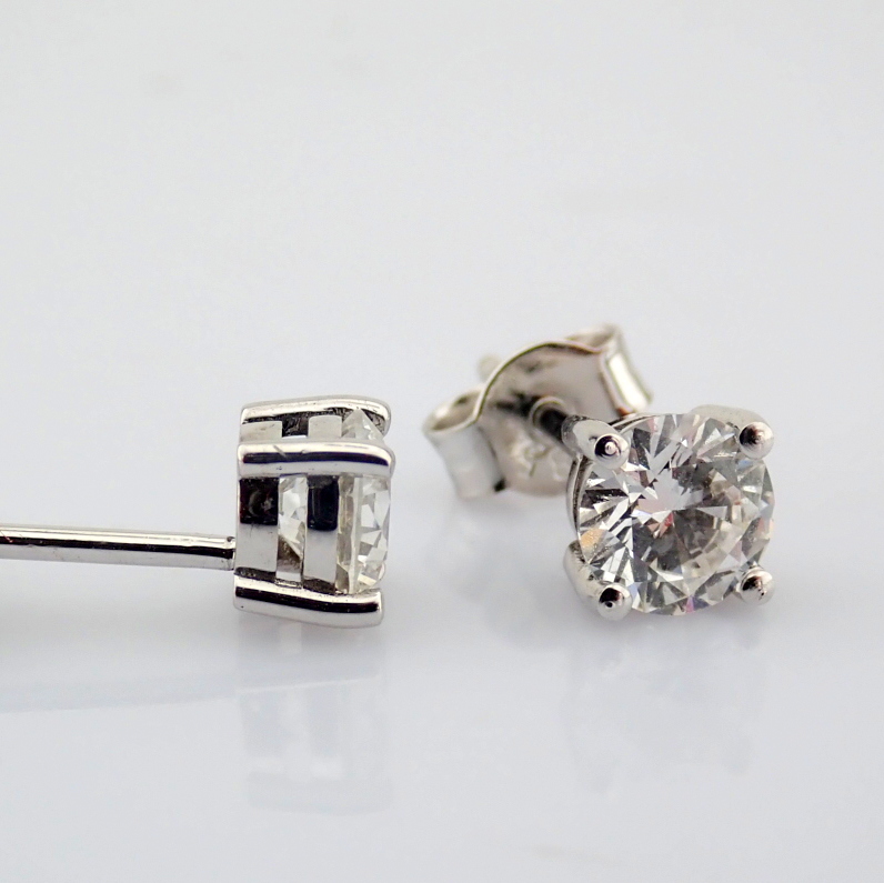 Round Cut Lab-Grown Diamond Earring - 1.07 Total Carat (MDI Certified)