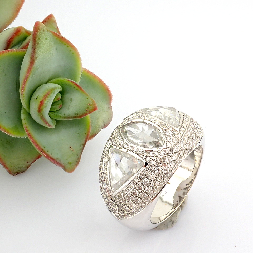Natural Diamond 18K White Gold Ring