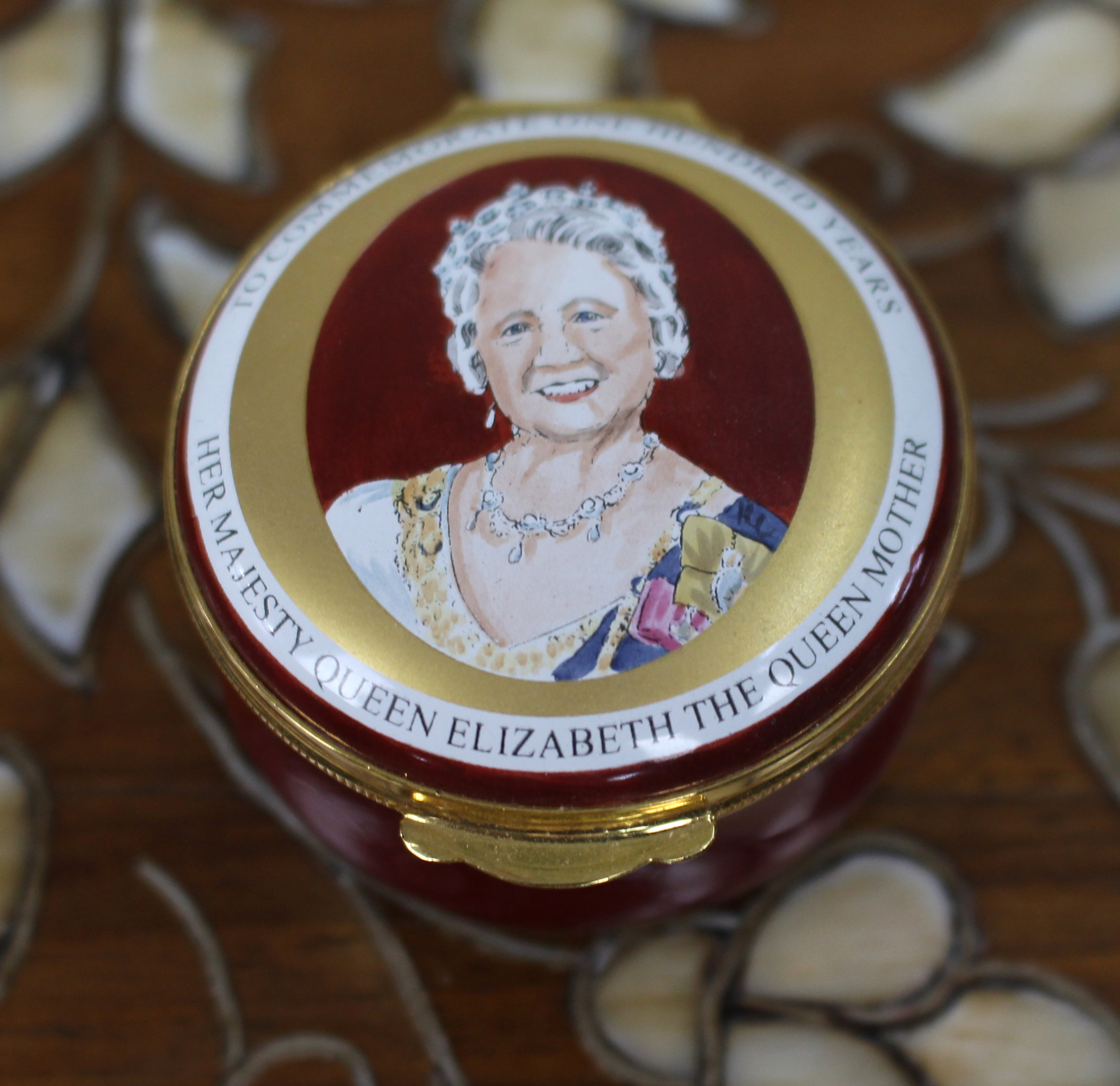 Crummles Enamel Box – HM Queen Elizabeth The Queen Mother