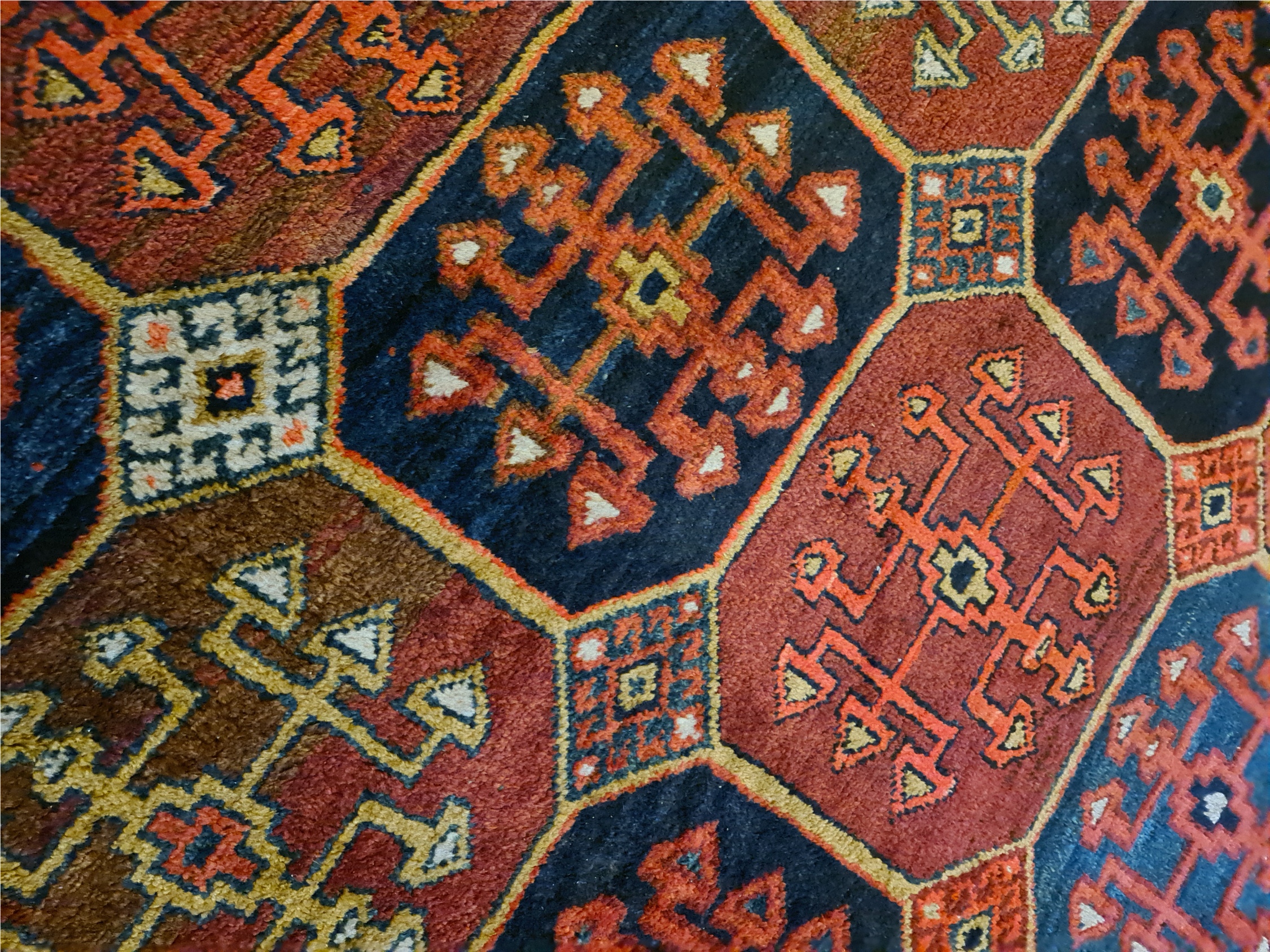 Vintage High Quality Hand Knotted Persian Style Rug