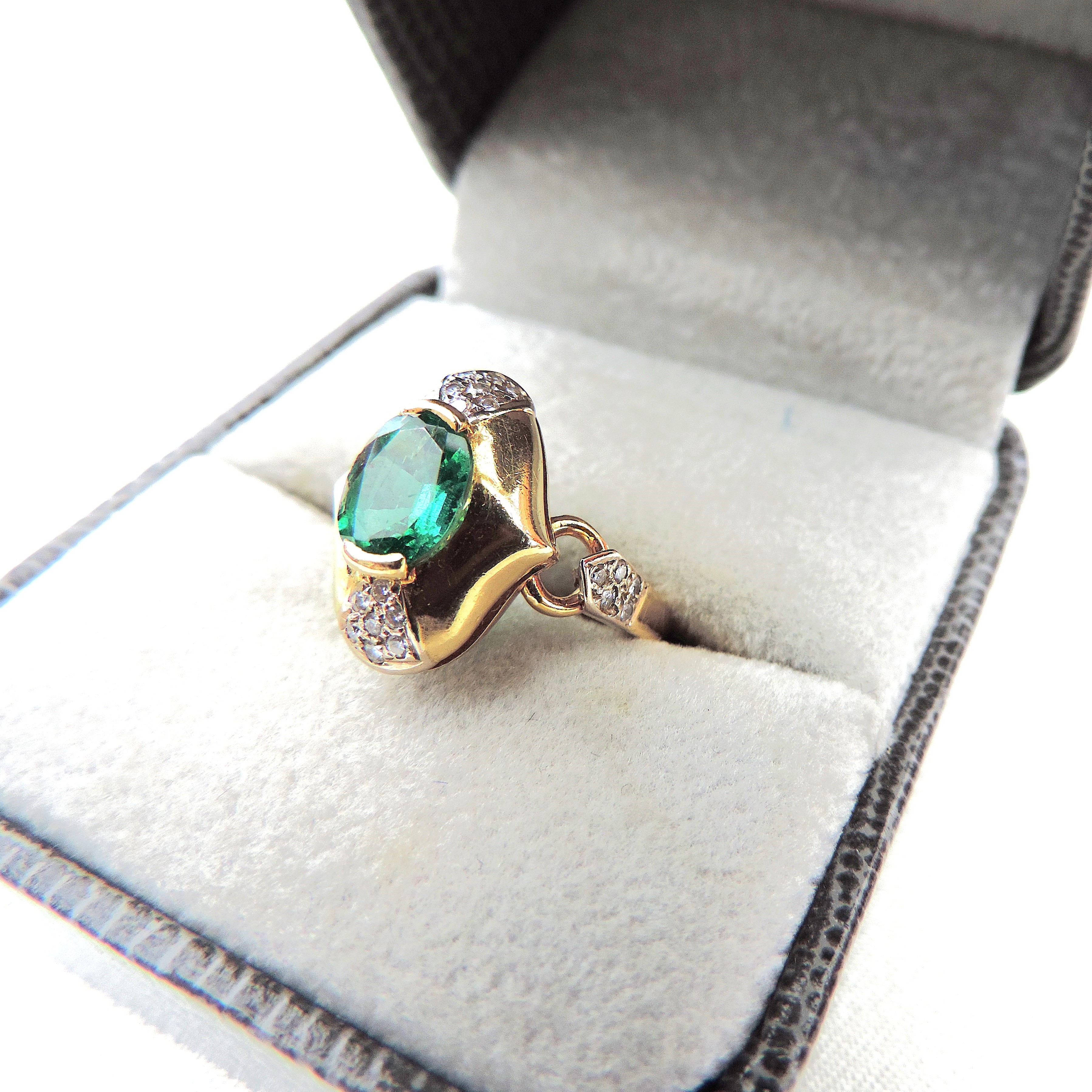 David Morris 18k Gold 1.24 Carat Emerald and Diamond Ring