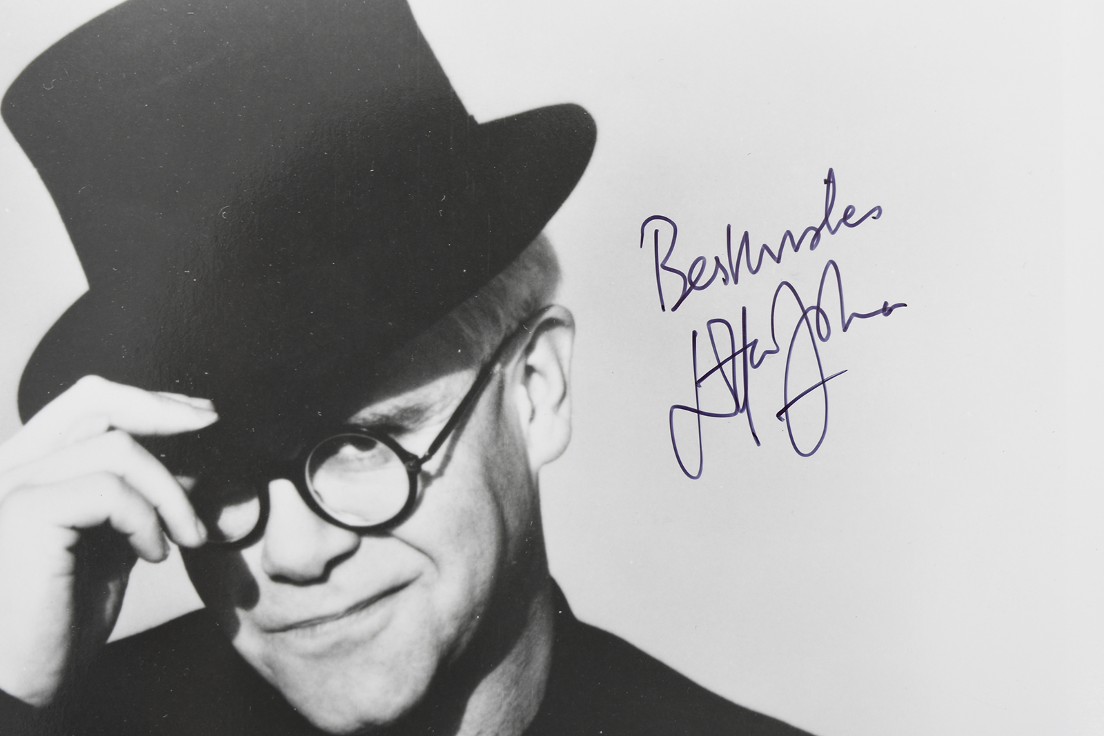 ELTON JOHN Original signature