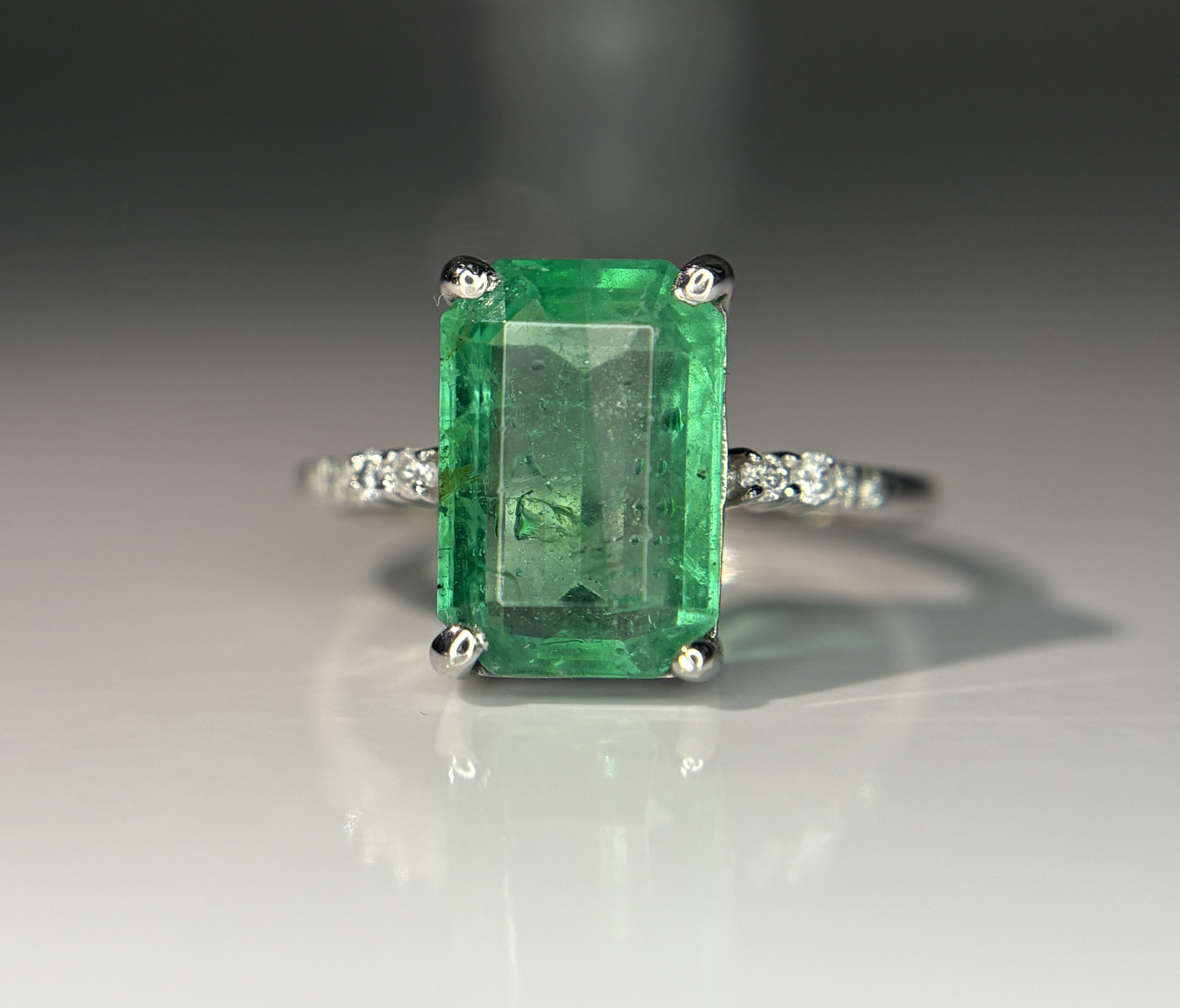 Beautiful 3.00 CT Natural Emerald Ring With Natural Diamonds & Platinum 950