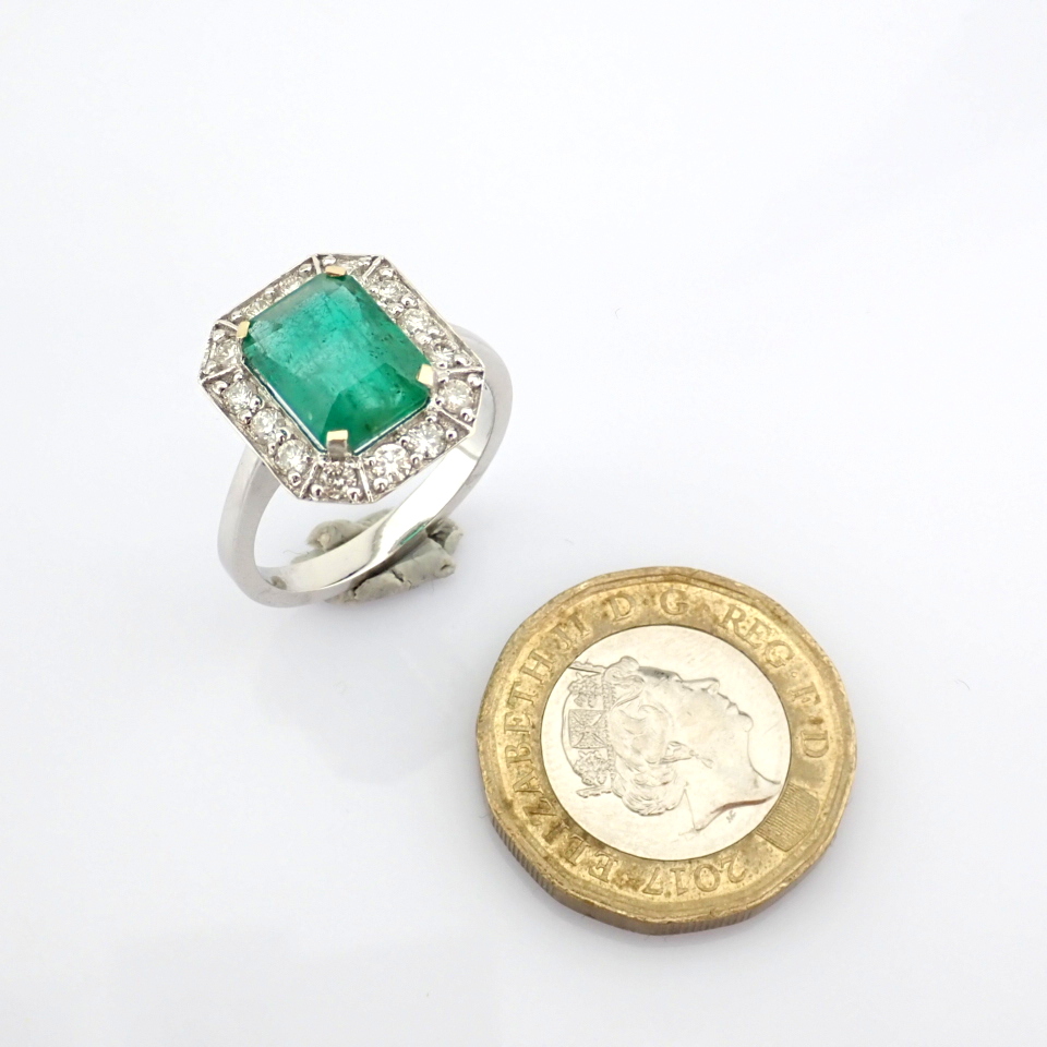 Natural Diamond 18K White Gold Ring