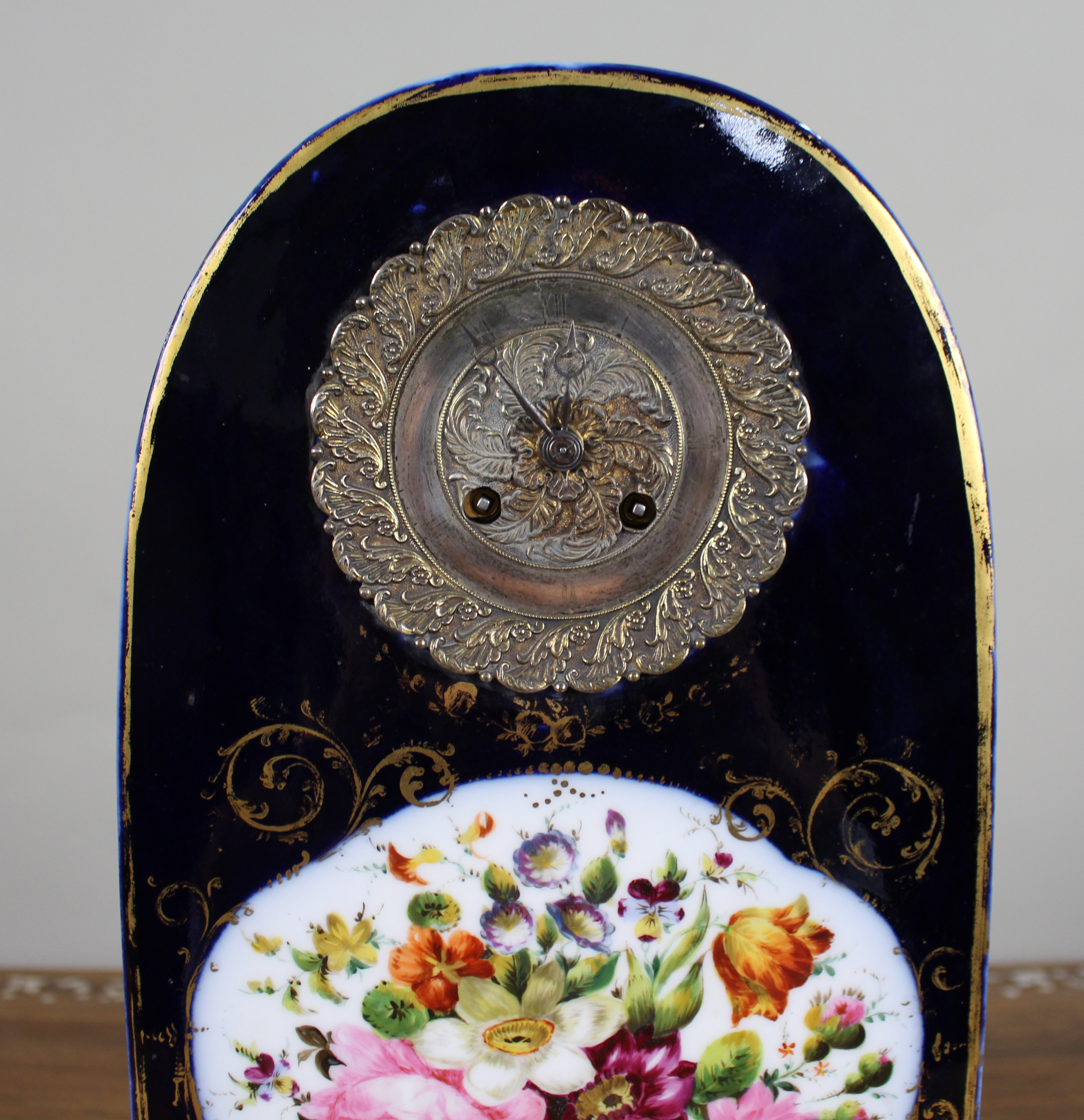 Mid-19th Century French Porcelain Rococo Revival Mantel Clock