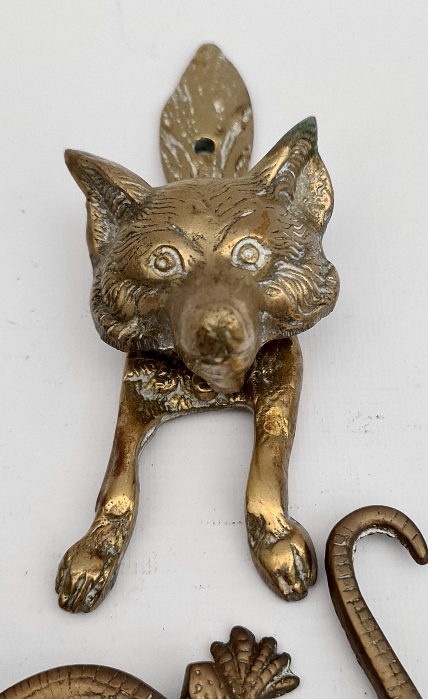 Vintage Brass Fox Head Door Knocker plus 2 x Lizard Paperweights etc Vintage Brass Fox Head Door