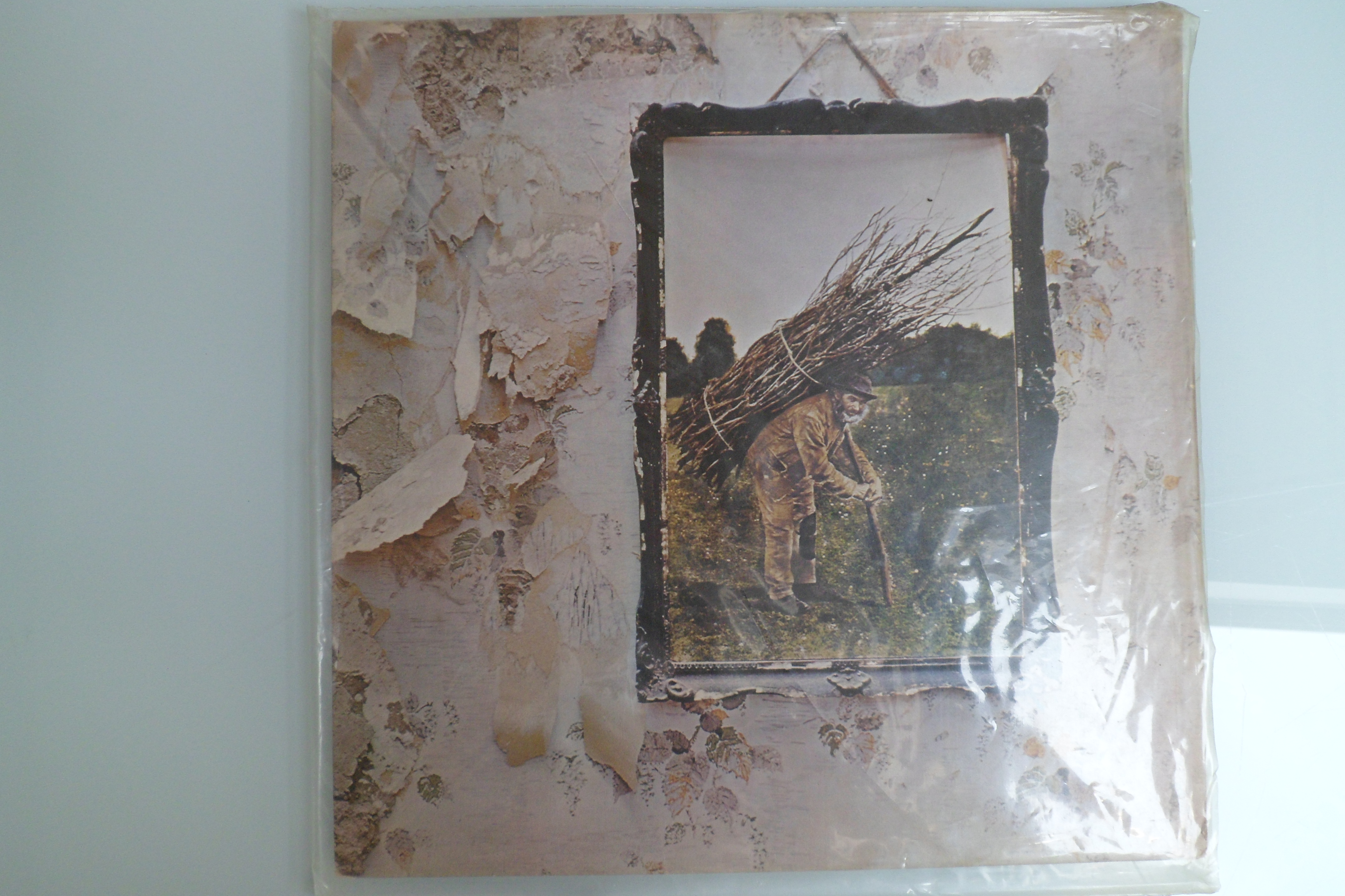 Led Zeppelin IV - Queen Sheer Heart attack - Balck Sabbath vinyl records.