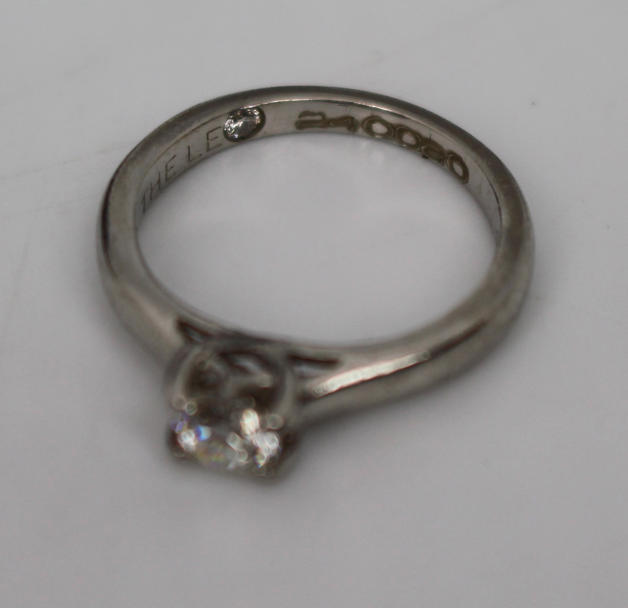 Leo Diamond Platinum Ring with 0.33 Carat Natural Diamond