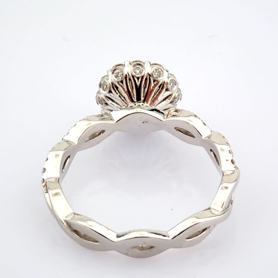 Natural Diamond 18K White Gold Ring