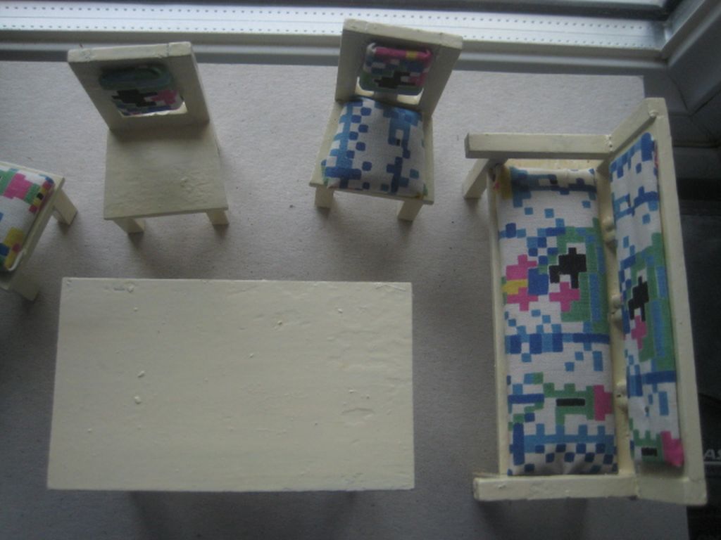 Vintage Dolls House Wooden Table, Settee Chair, and Three Chairs