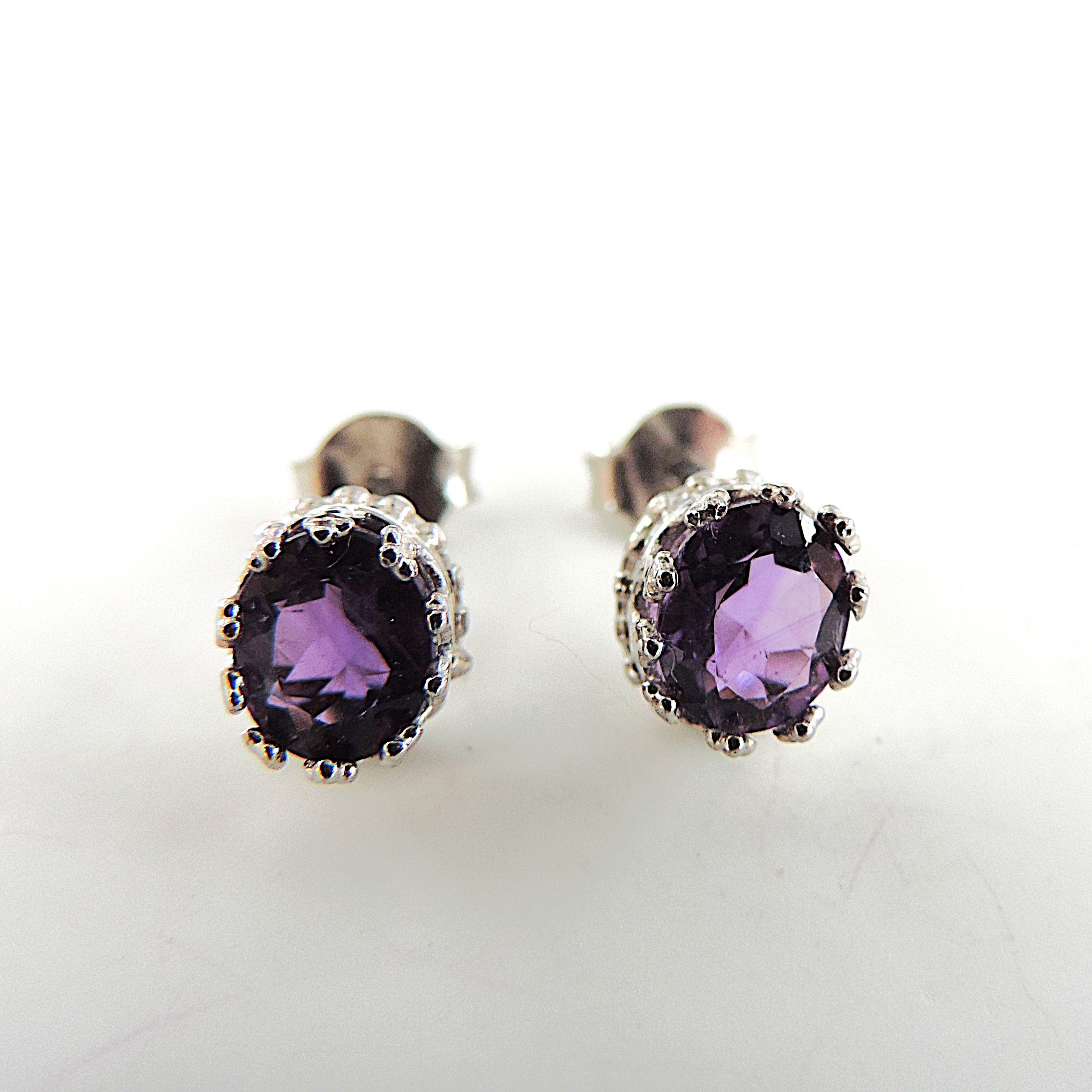 925 Silver Amethyst Gemstone Stud Earrings 'New'