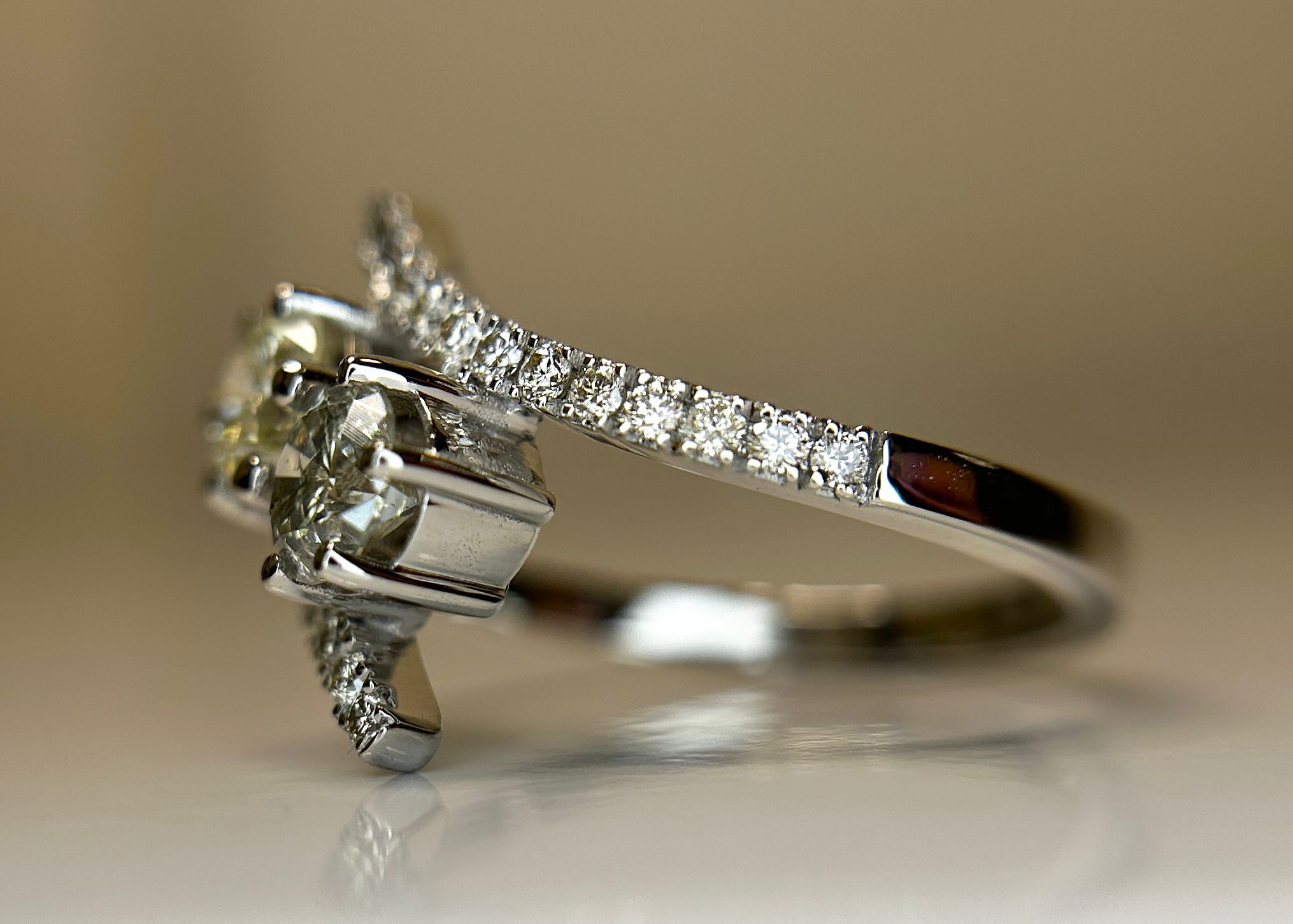 Beautiful Natural  1.15 Carat Diamond Ring With 18k White Gold