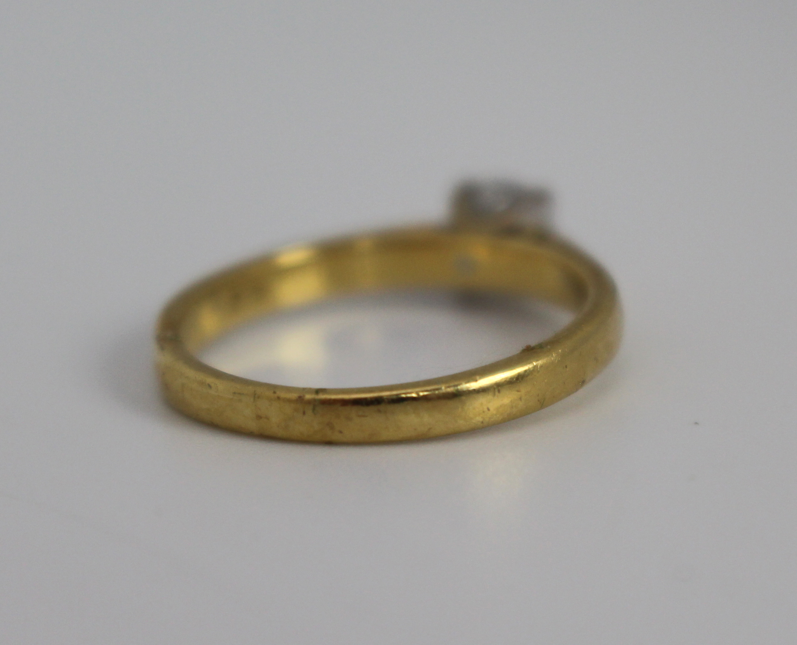 Diamond Solitaire Ring - 18ct Yellow Gold, 0.42ct Diamond