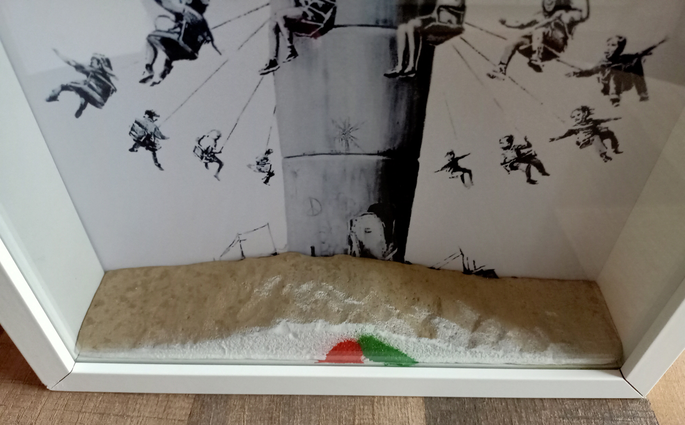 Banksy "Box Set" #402 With Receipt Sold Out!! (#0732)