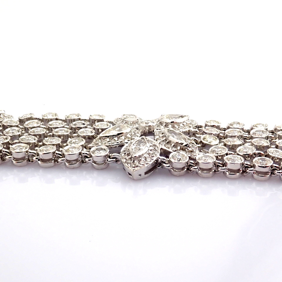 Natural Diamond 18K White Gold Bracelet