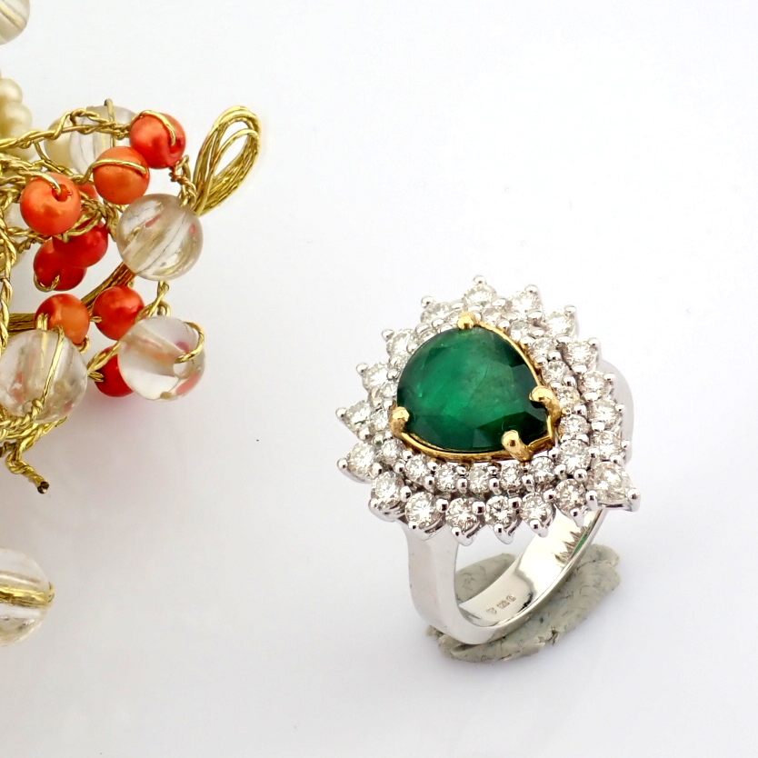 Natural Diamond 18K White Gold Ring