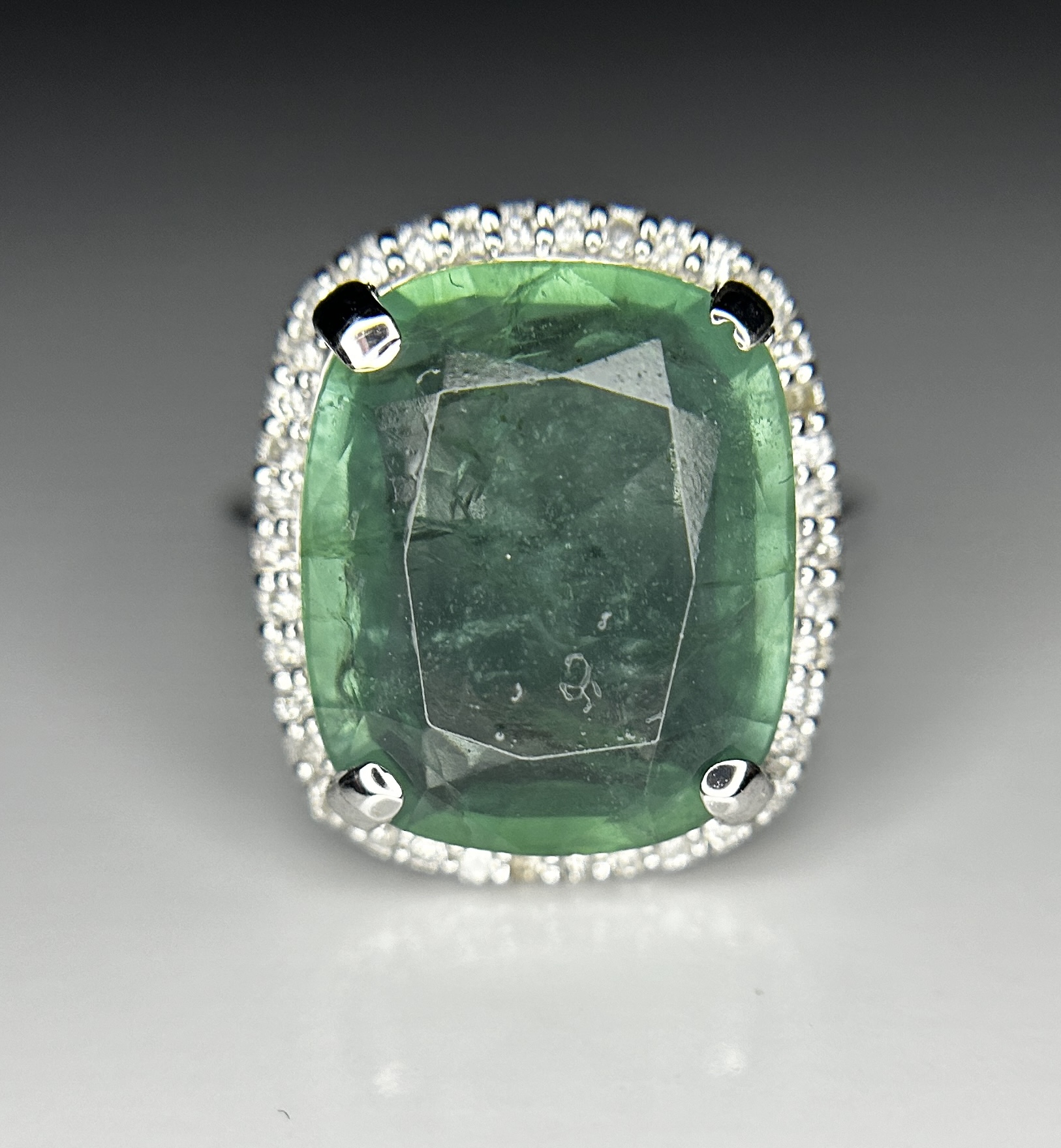 Beautiful 10.04 ct Natural Emerald With Natural Diamonds & 18k Gold