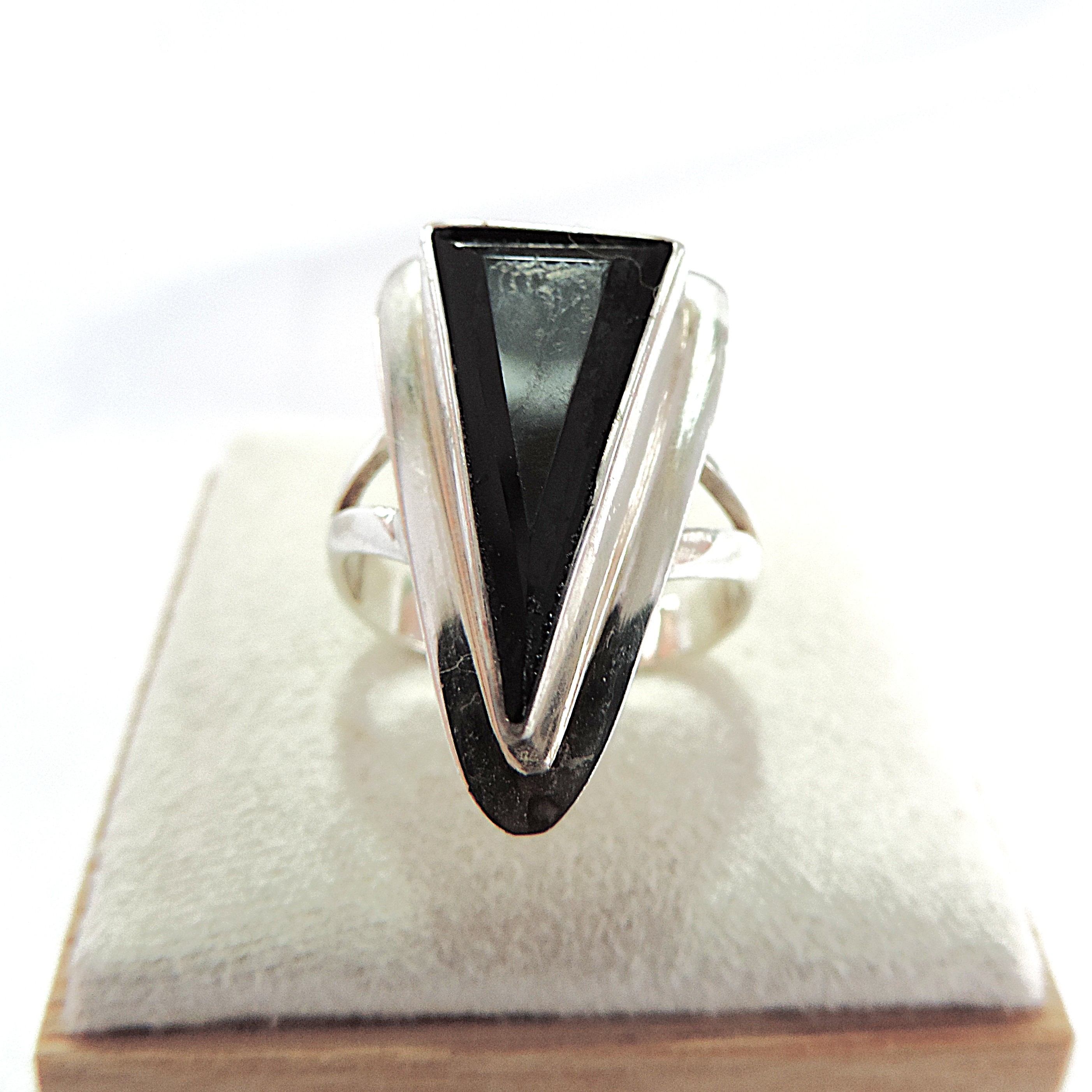 Whitby Jet 925 Silver Art Deco Style Ring