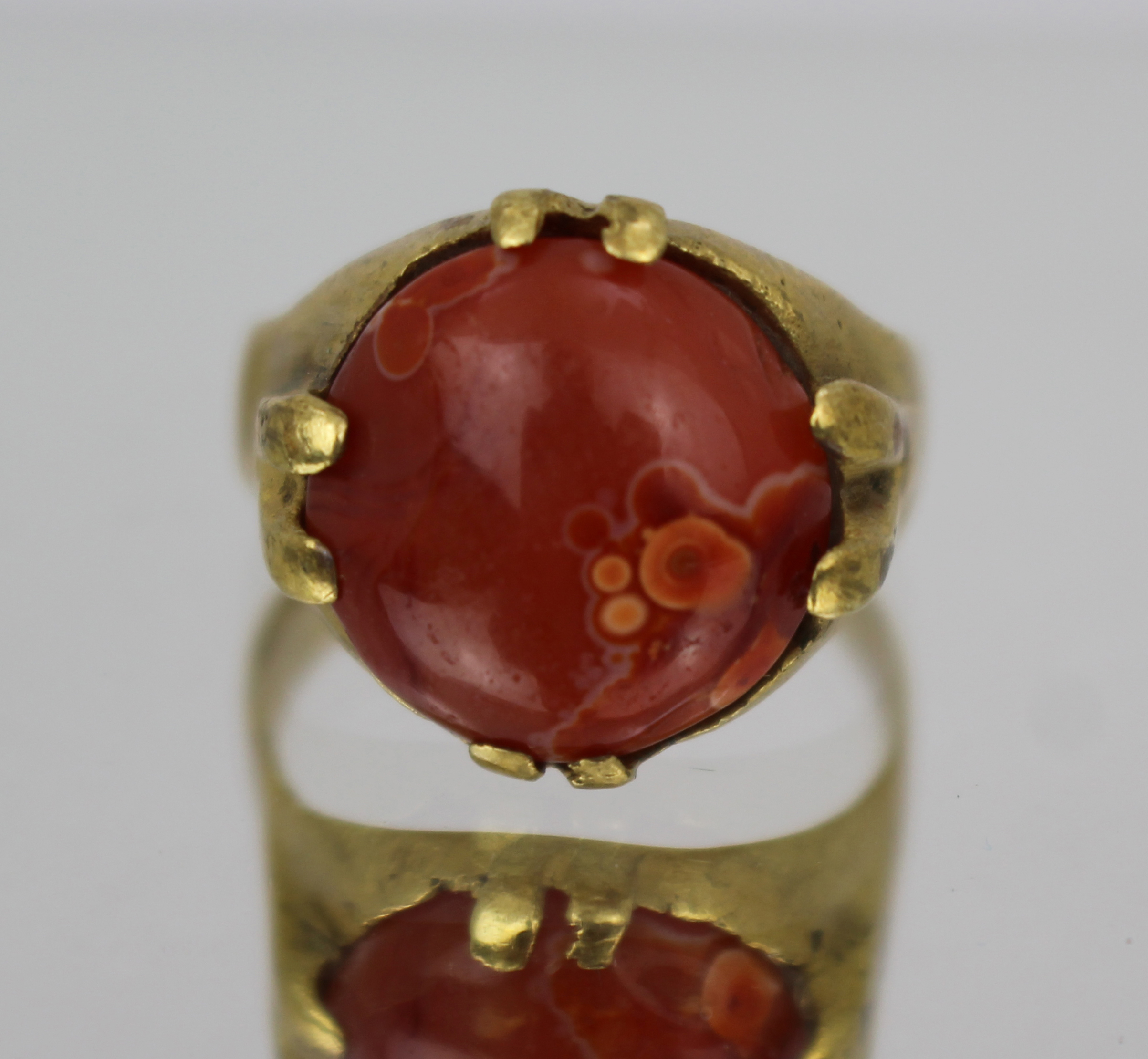 Vintage Gold-Tone Agate Ring