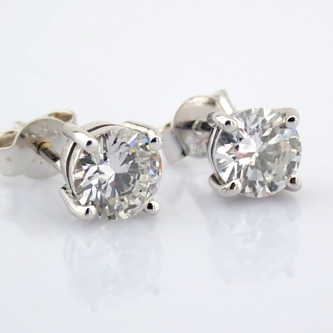 Round Cut Lab-Grown Diamond Earring - 1.5 Total Carat (MDI Certified)