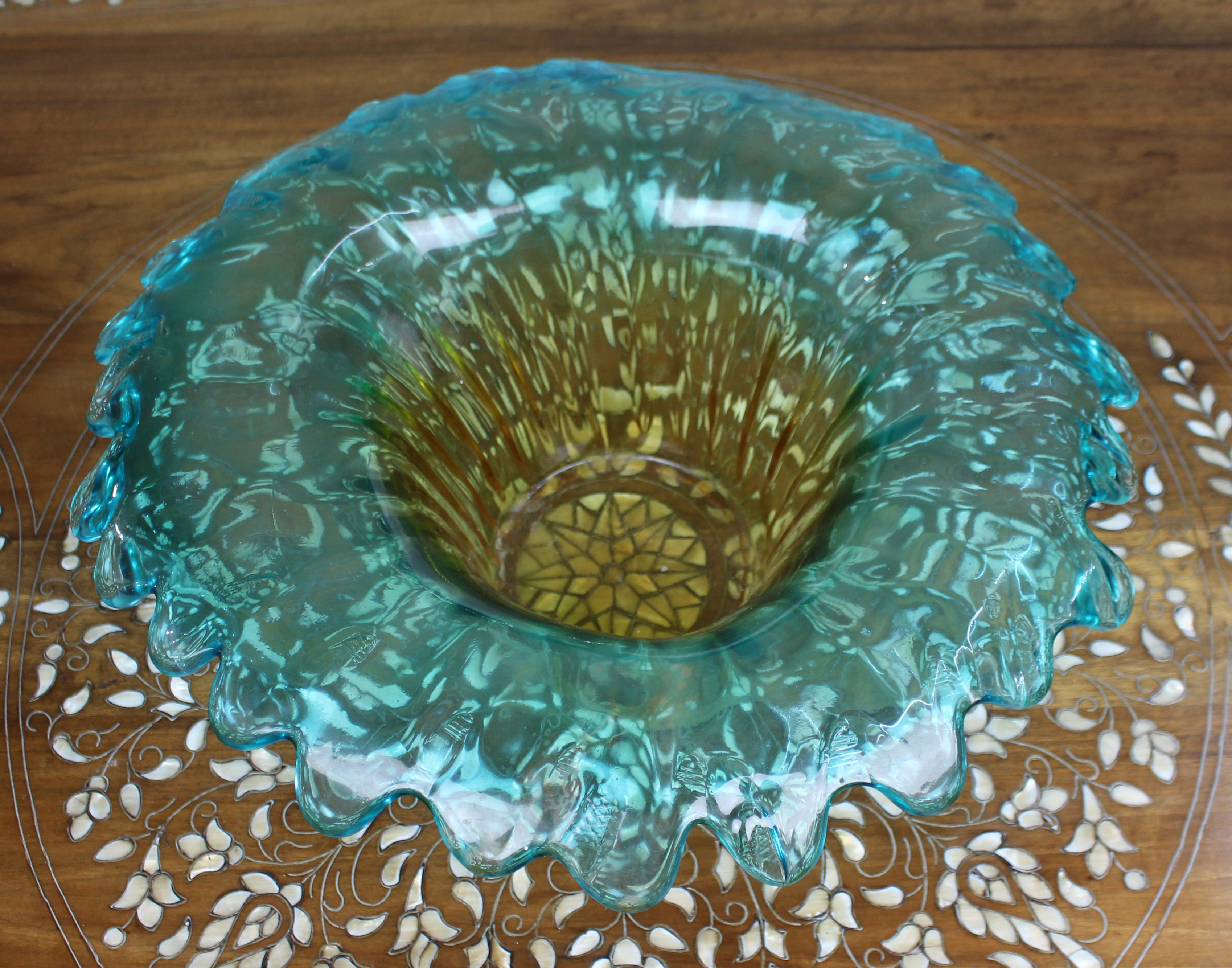Large Murano Hand-Blown Art Glass Centrepiece Bowl