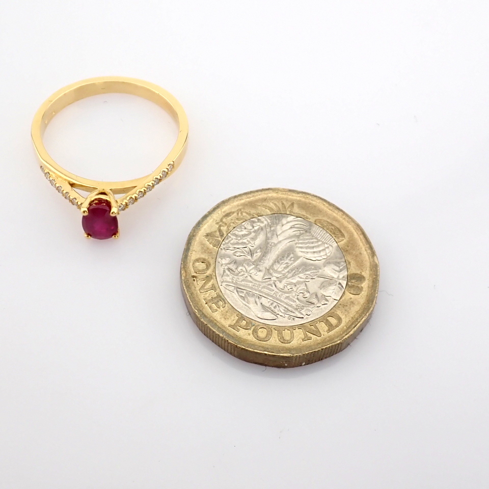 Natural Diamond 18K Yellow Gold Ring