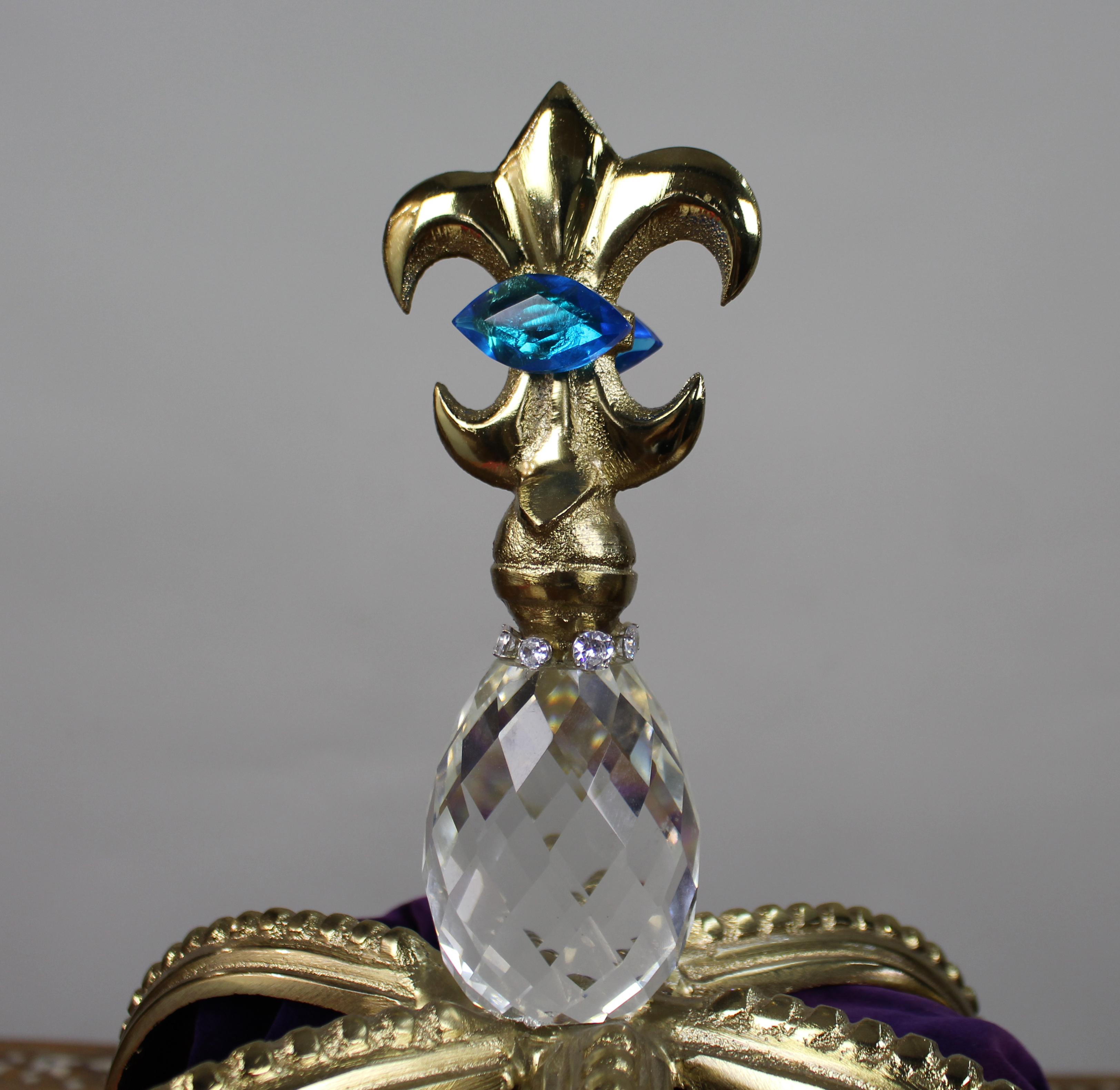 Pair of Decorative Crown Coronet Lamps with Marble Bases