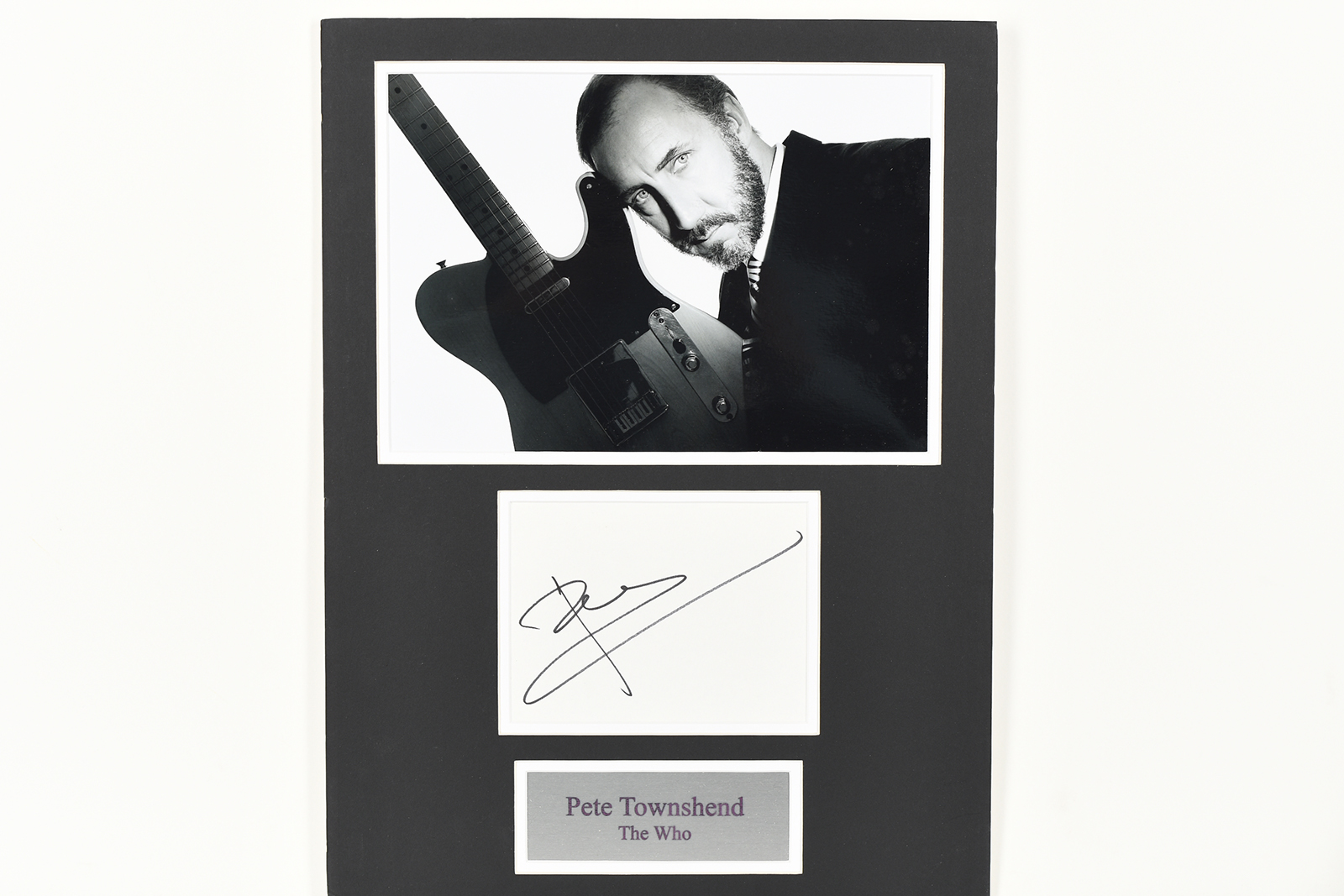 PETE TOWNSHEND Original signature
