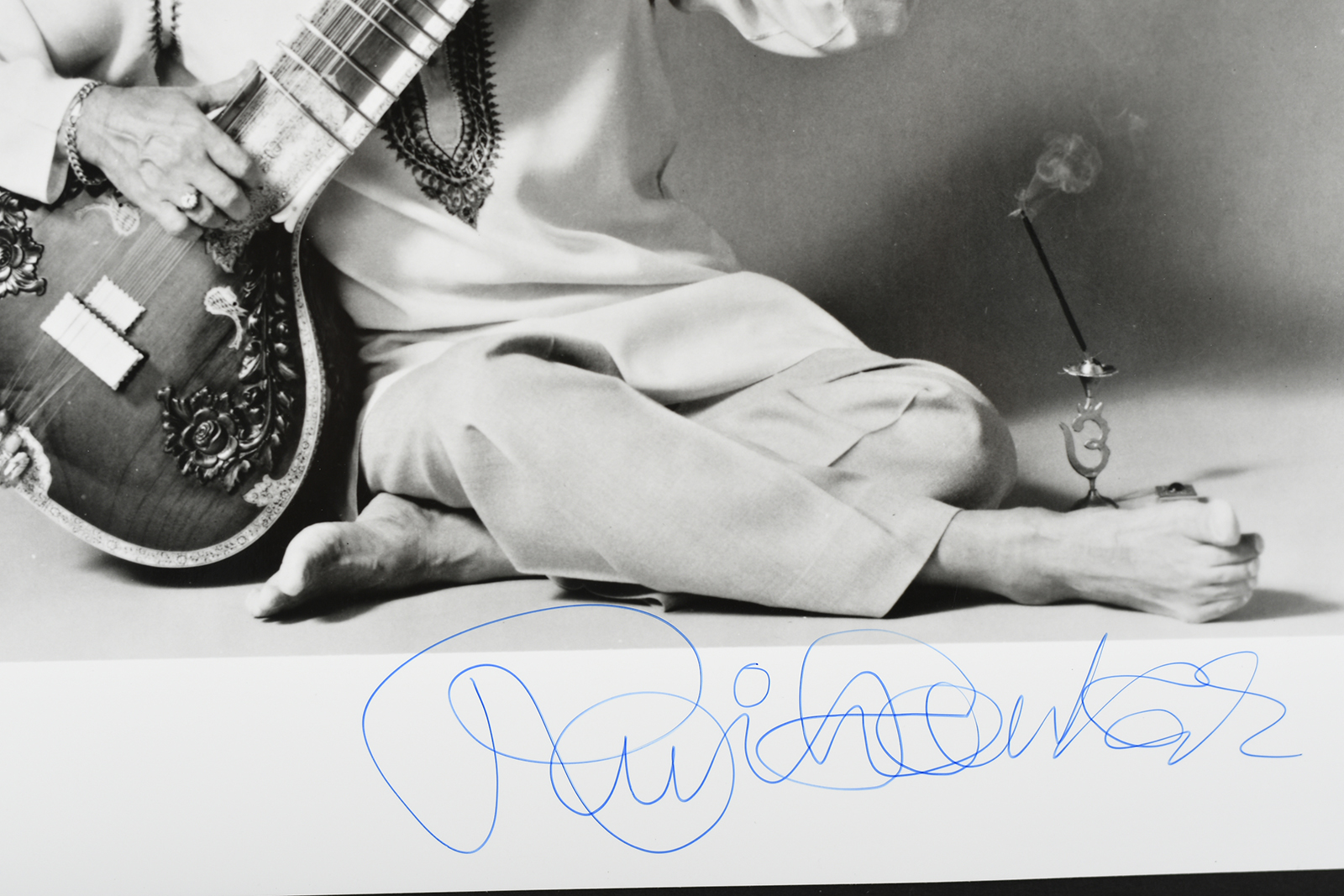 RAVI SHANKAR Original signature