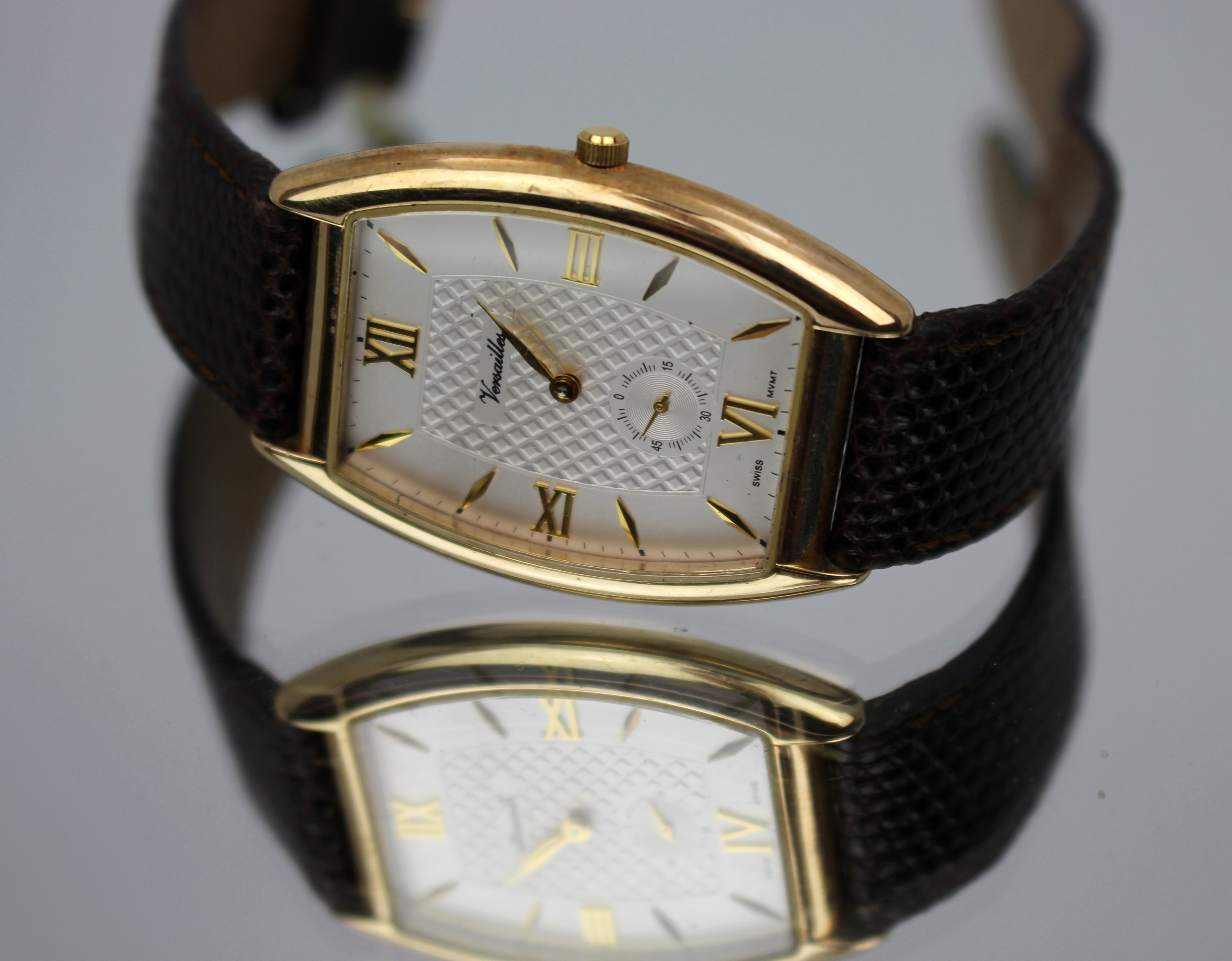 Versailles 9ct Gold Wristwatch