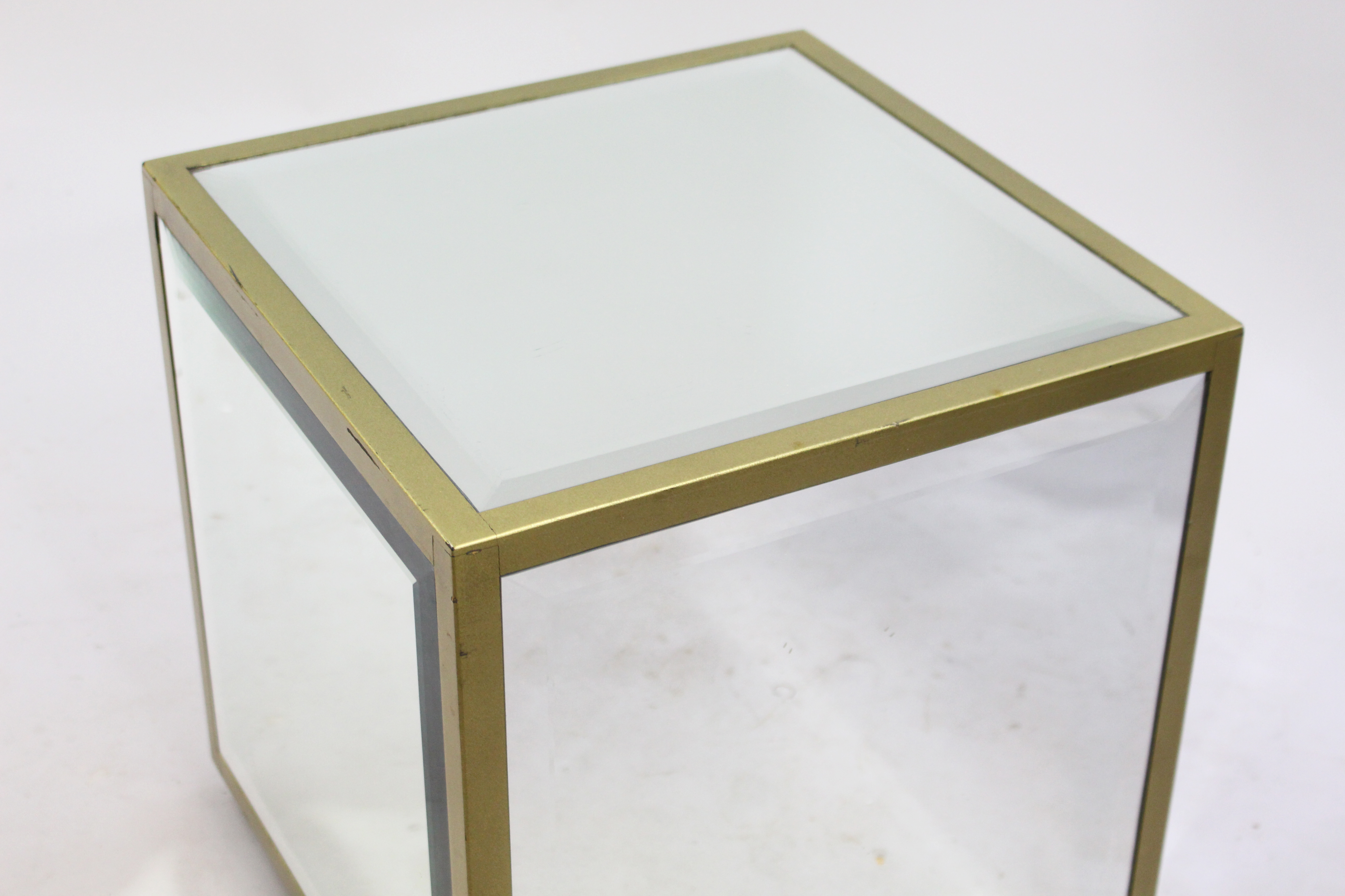 Bevelled Mirror Display Cube