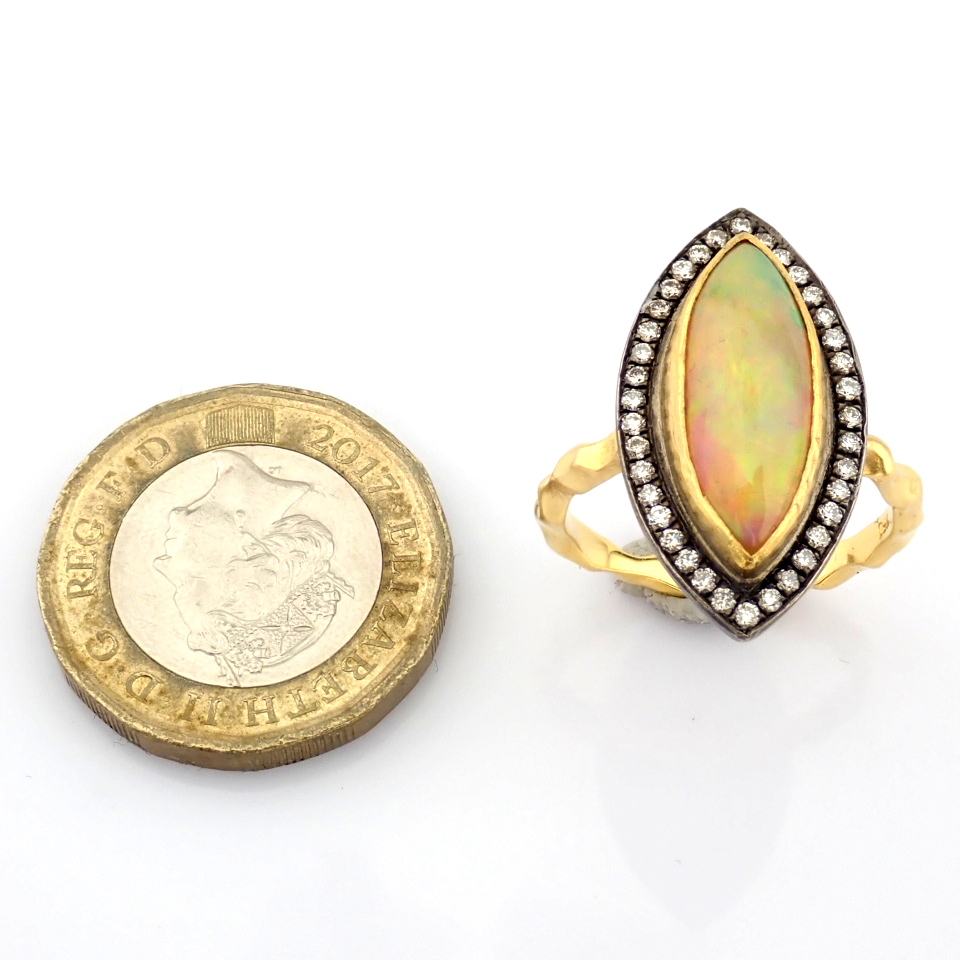 Natural Diamond 18K Yellow Gold Ring