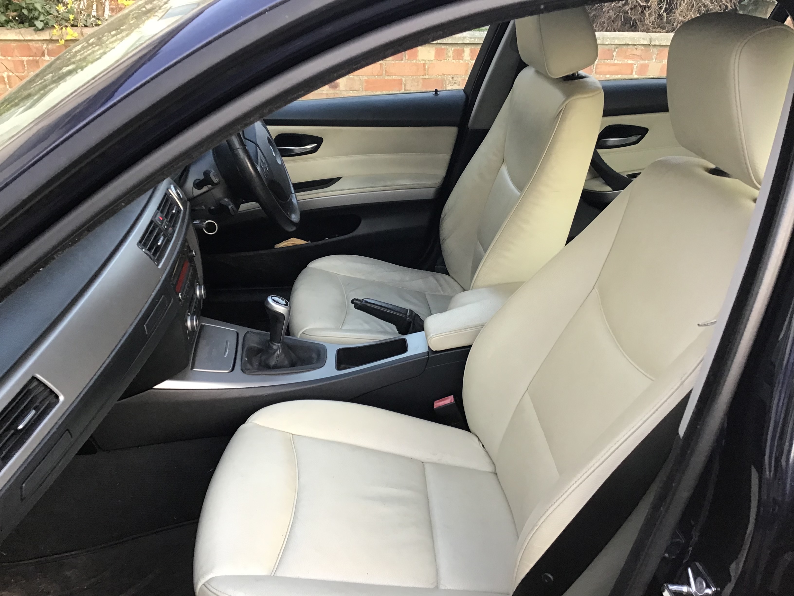 BMW 320 D SE Touring -  No Reserve