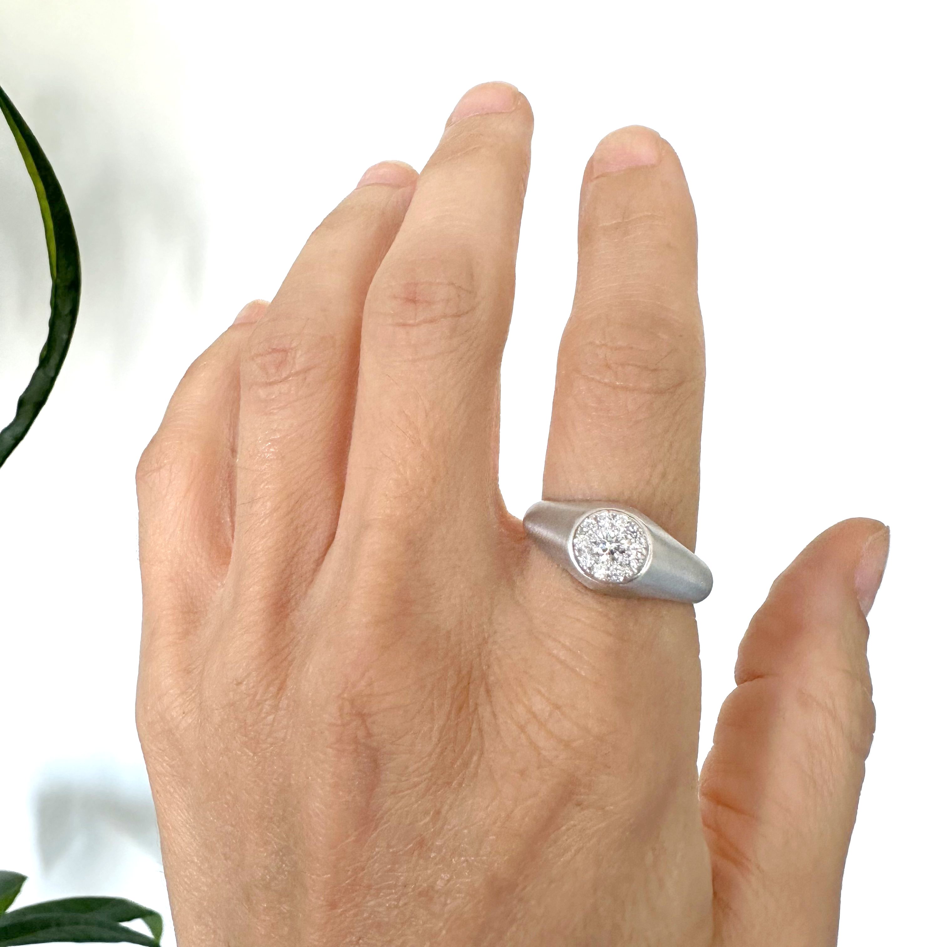 Natural Diamond 18K White Gold Ring