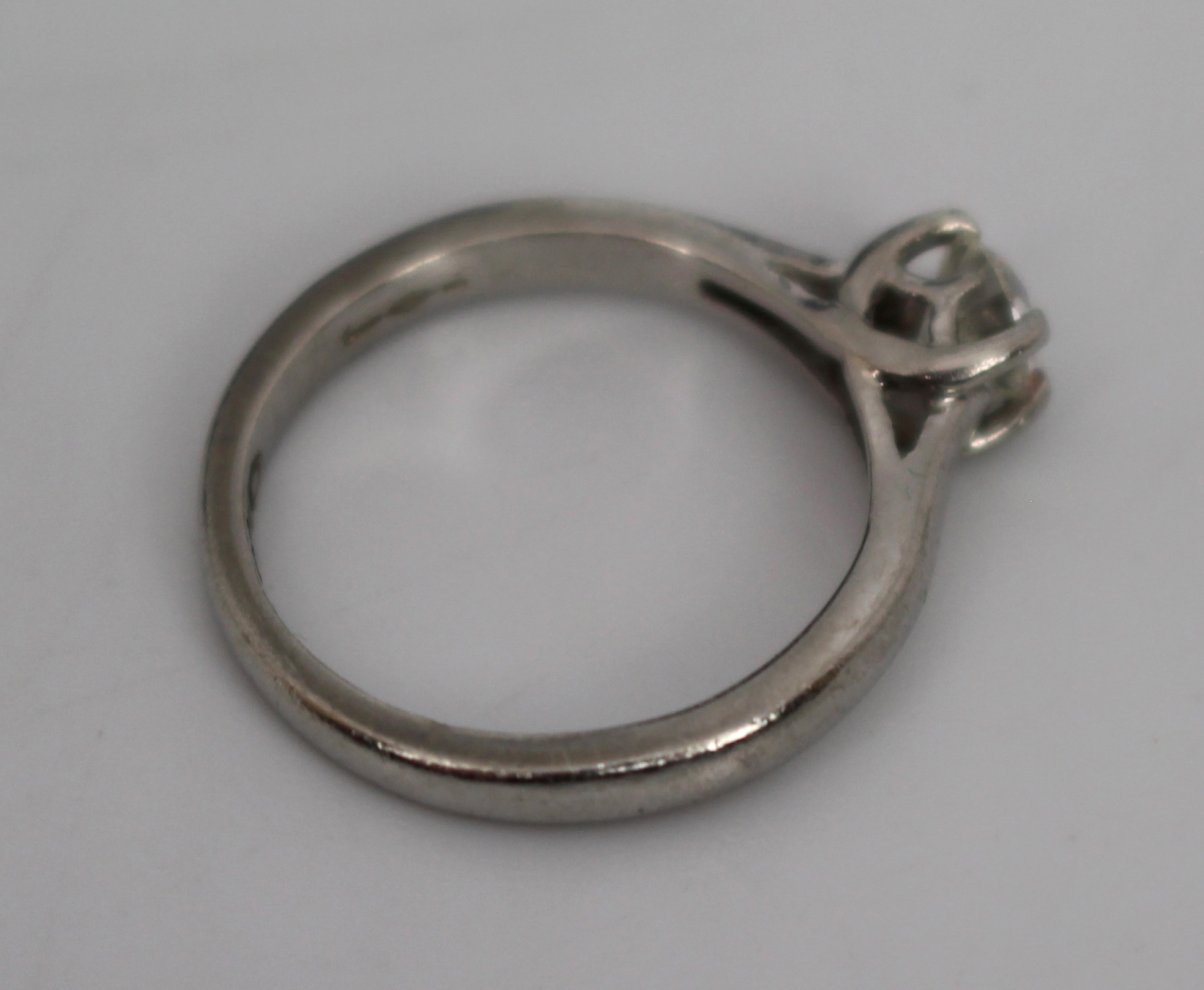 Leo Diamond Platinum Ring with 0.33 Carat Natural Diamond
