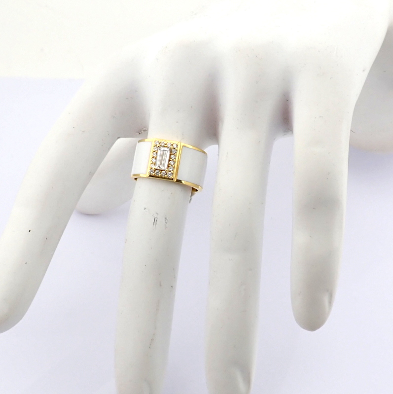 Natural Diamond 18K Yellow Gold Ring
