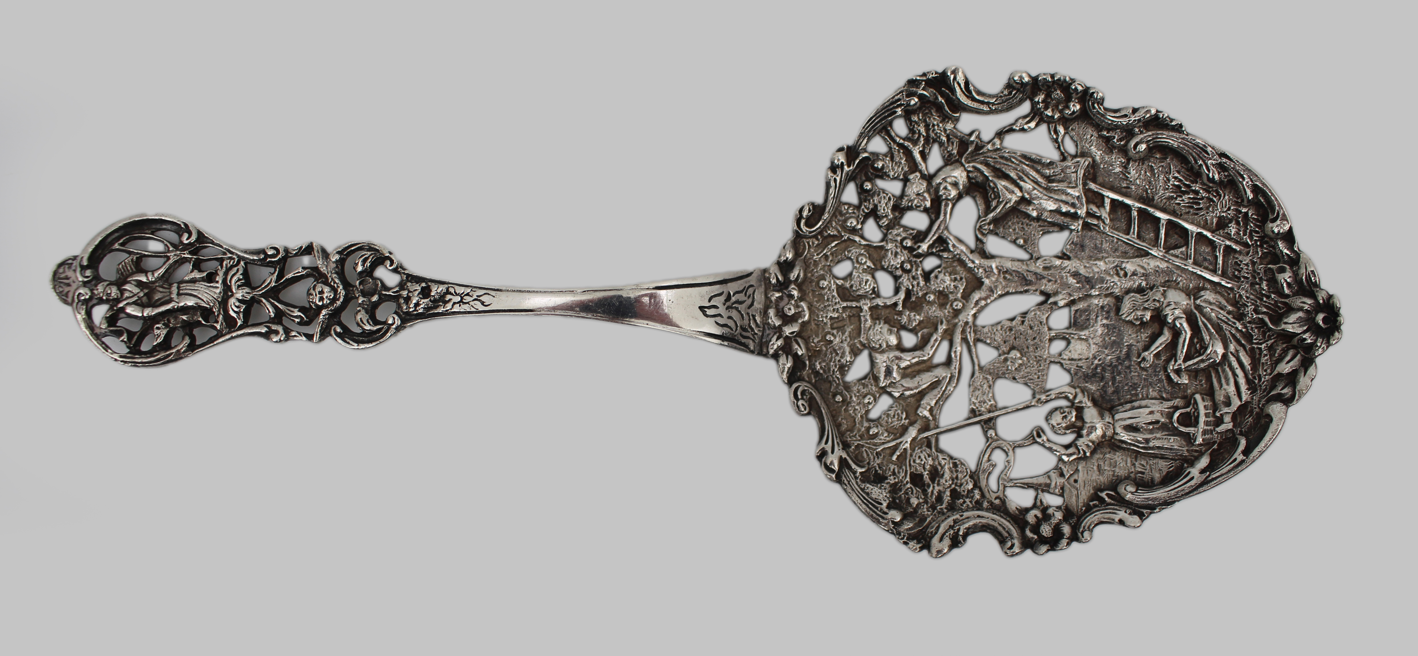 Fine Continental Silver Pierced Fruit Spoon – Harvest Scene, Likely Flemish or Dutch, c.1780–1820