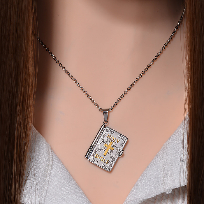 New! Holy Bible Openable Pendant With Chain