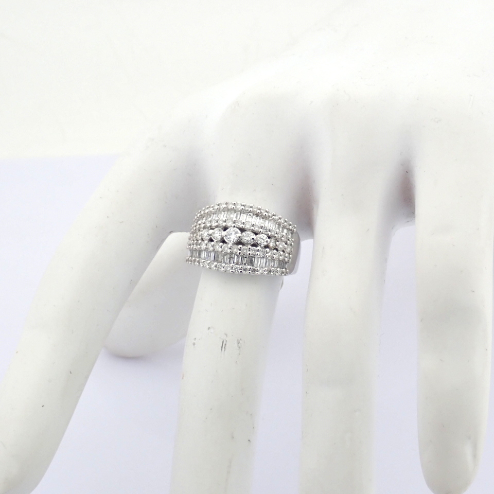Natural Diamond 18K White Gold Ring