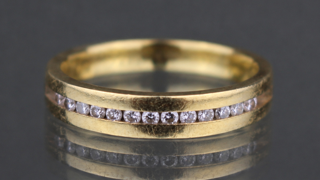 Vintage Diamond 18ct Gold Ring