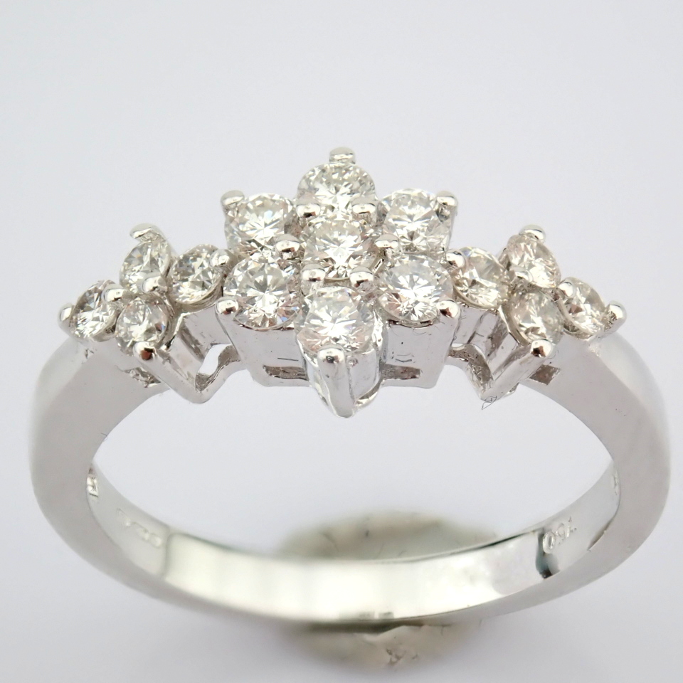 Natural Diamond 18K White Gold Ring