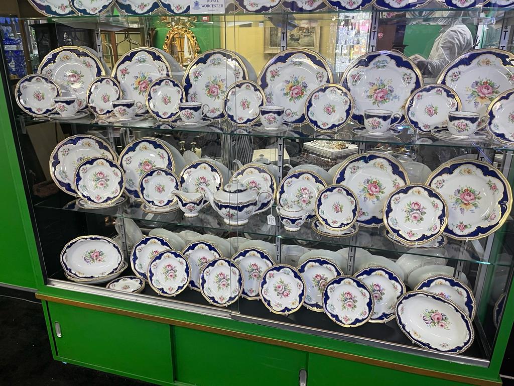 Royal Worcester Charlotte Dinner Service 70 Pieces