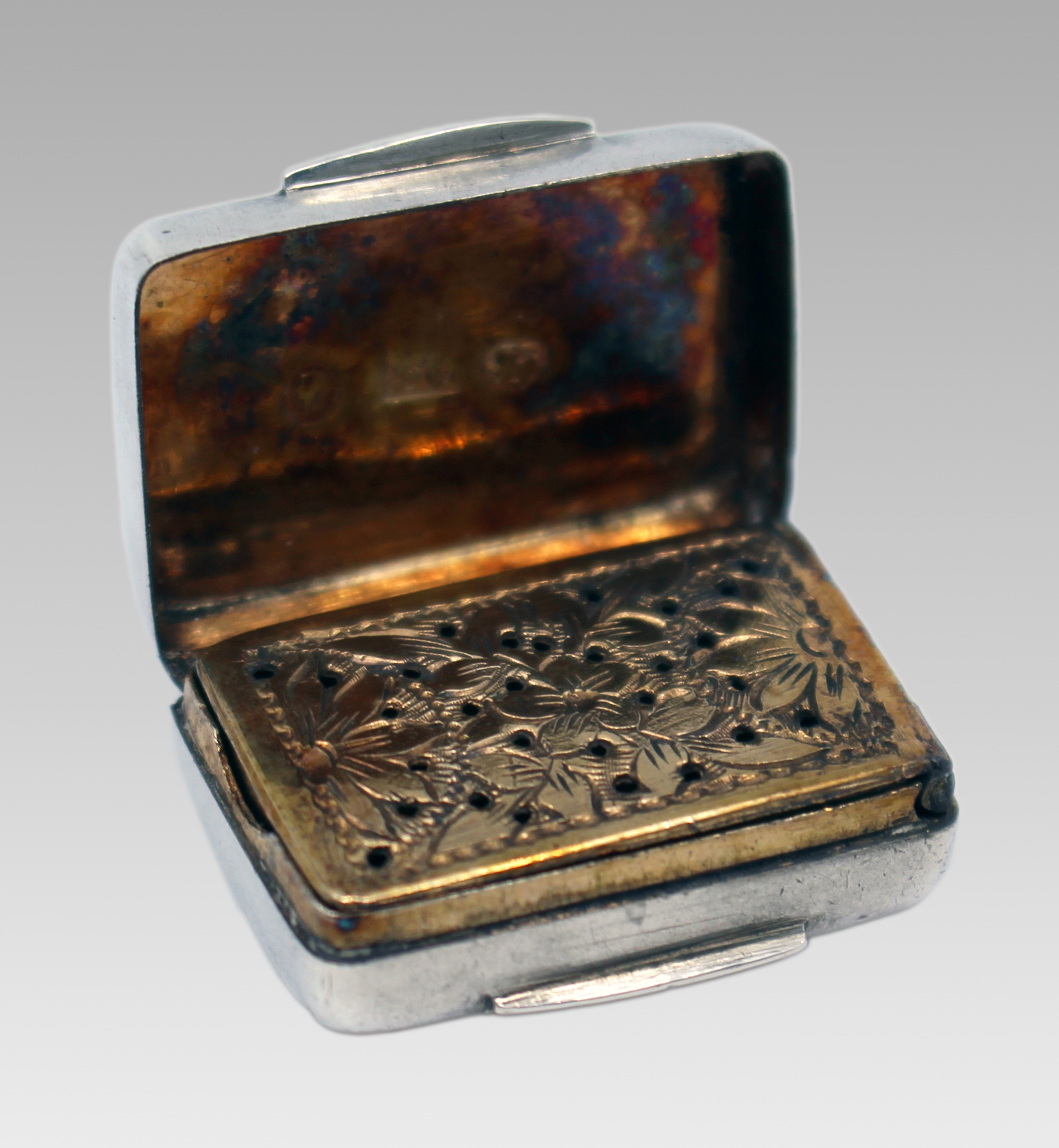 Early Victorian Solid Silver Vinaigrette by Francis Clark 1842
