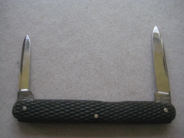 Antique Pressed Horn Hafted Twin Steel Bladed Penknife, c1900