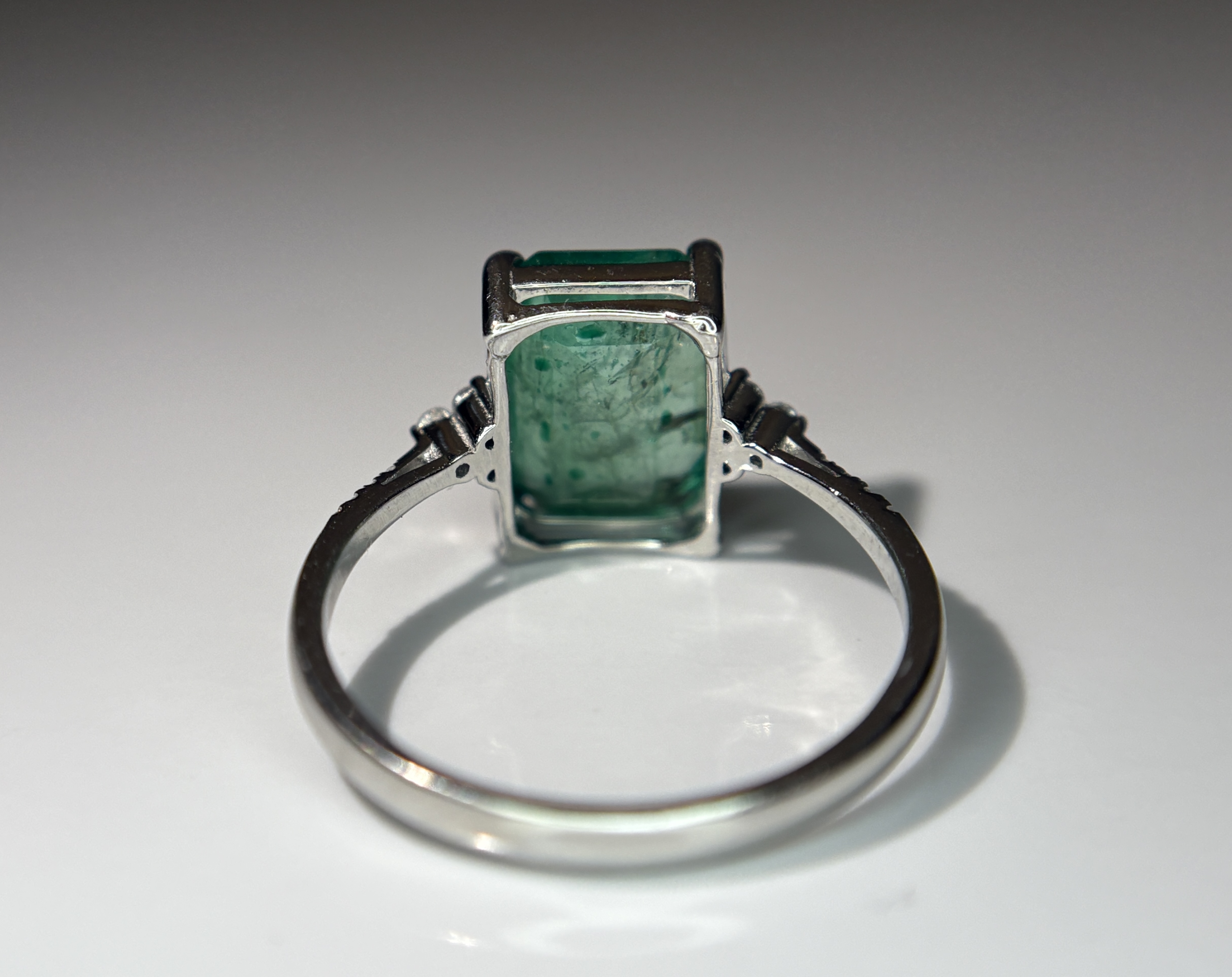 Beautiful 3.15 CT Natural Emerald Ring With Natural Diamonds & Platinum 950
