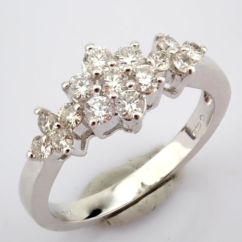 Natural Diamond 18K White Gold Ring