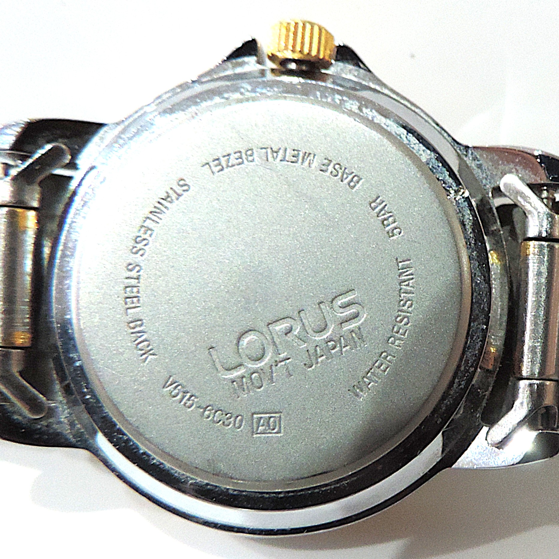 Ladies LORUS Sports V515-6C30 -Working New Battery Fitted