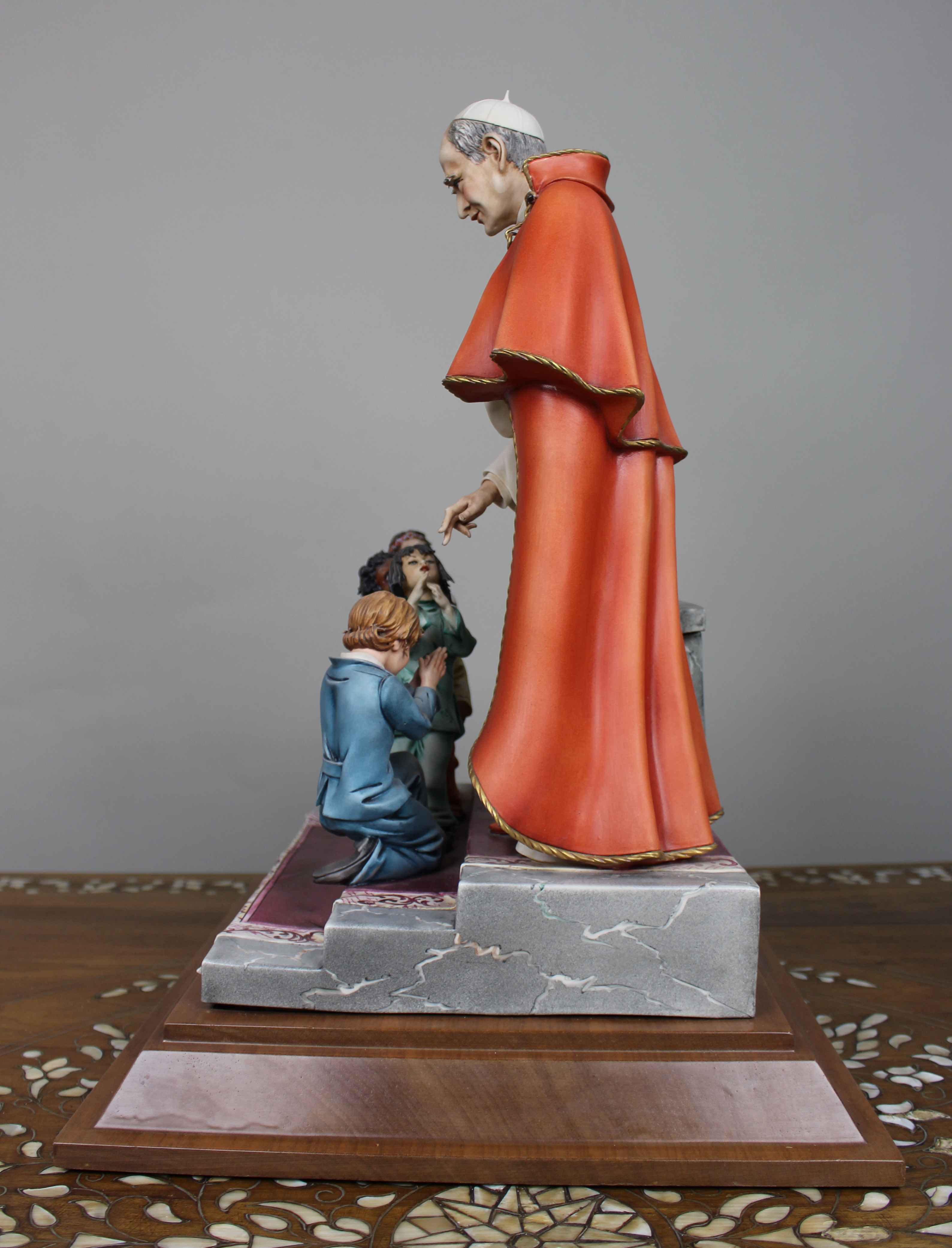 Large Capodimonte Porcelain Figurine – Pope Paul VI
