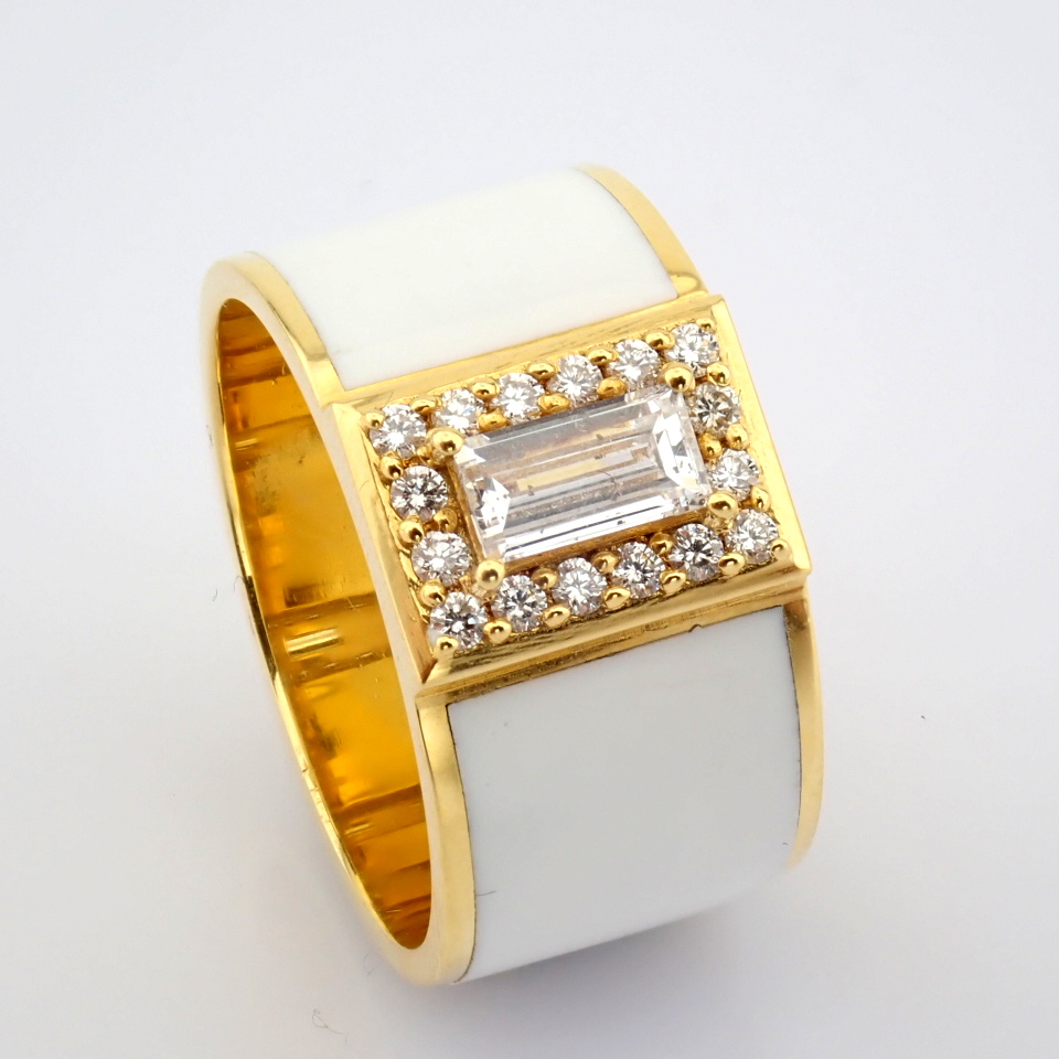 Natural Diamond 18K Yellow Gold Ring
