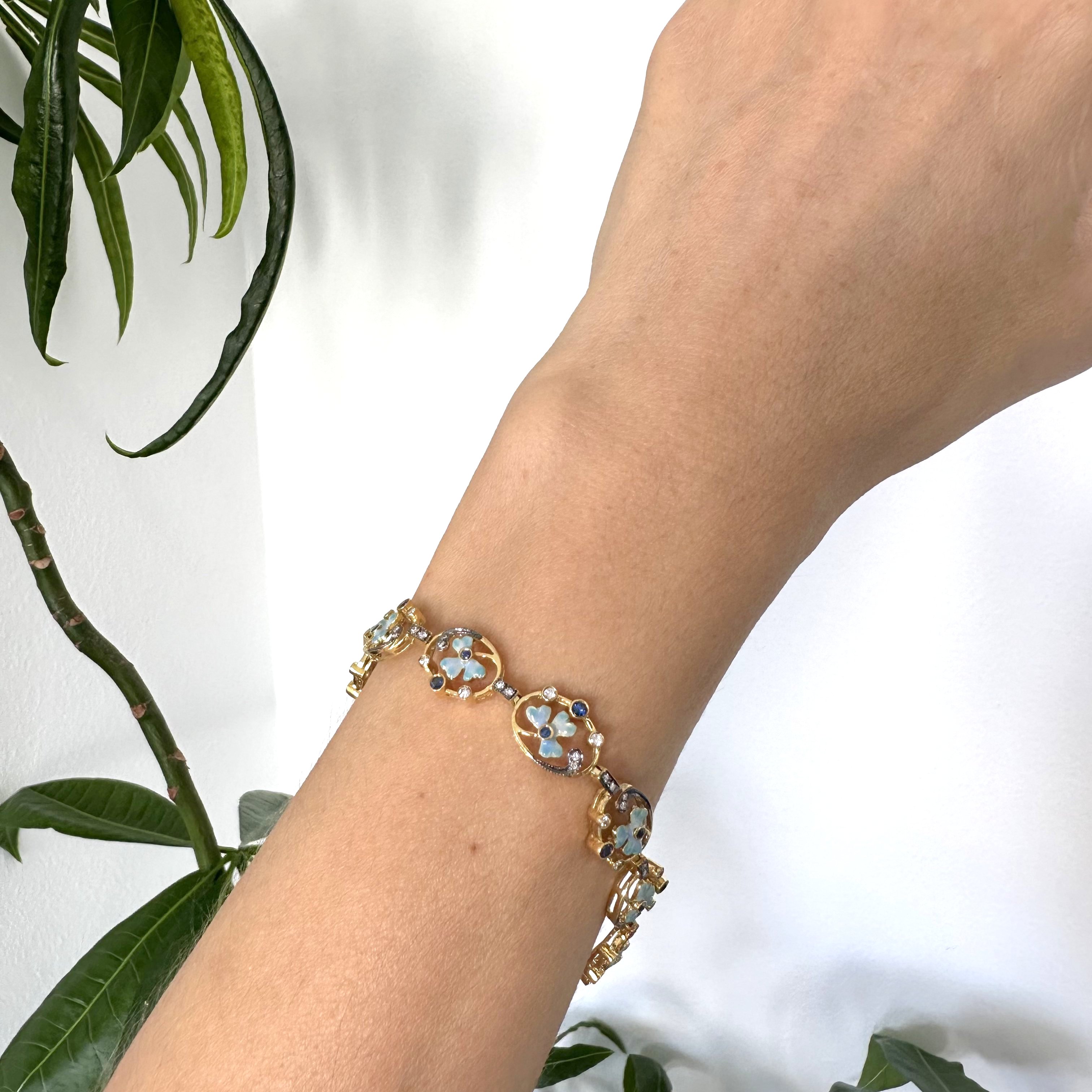 Natural Diamond 18K Yellow Gold Bracelet